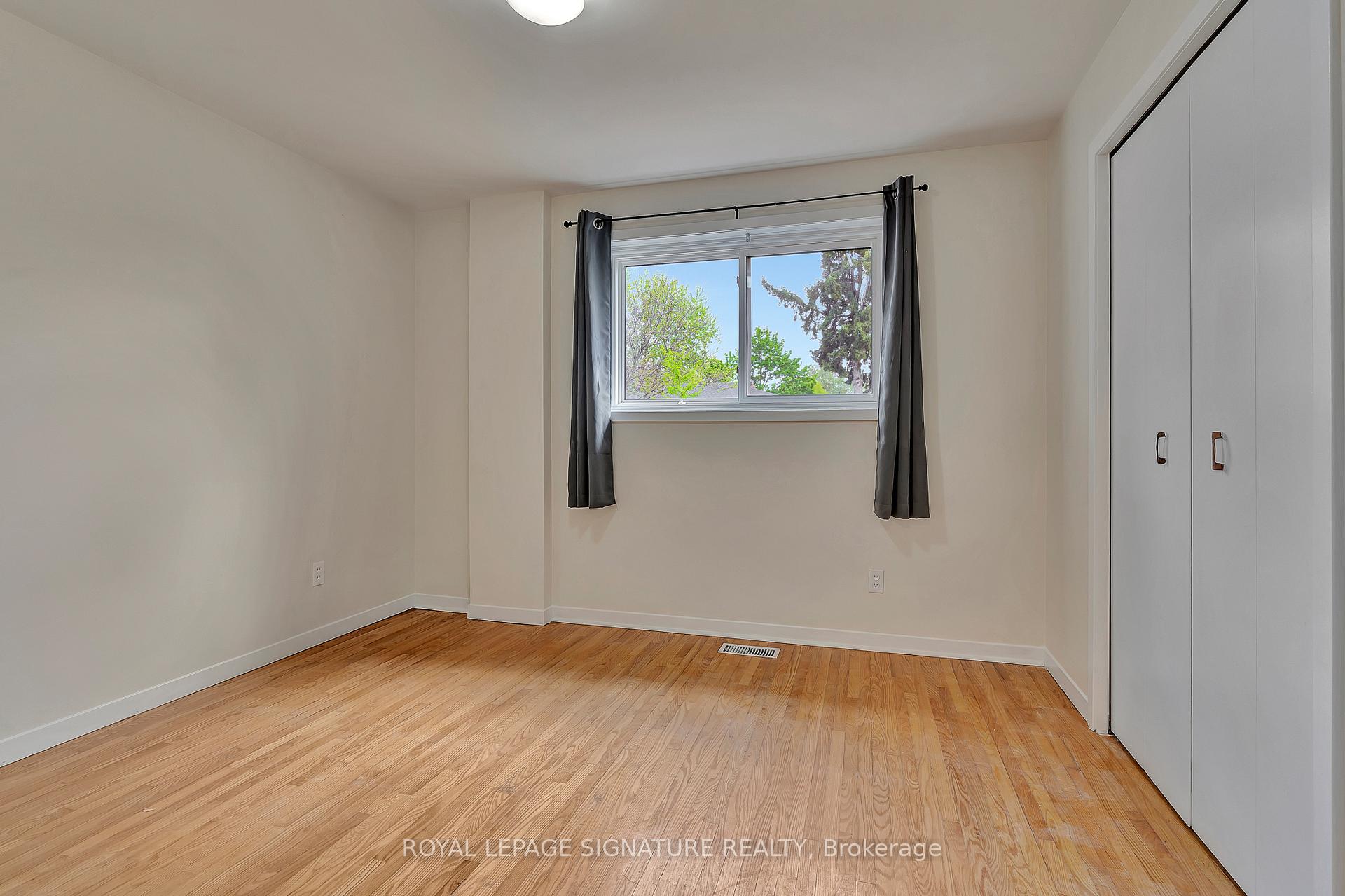 Photo 9 of 186 Cedarbrae Avenue, Waterloo — HOMEH
