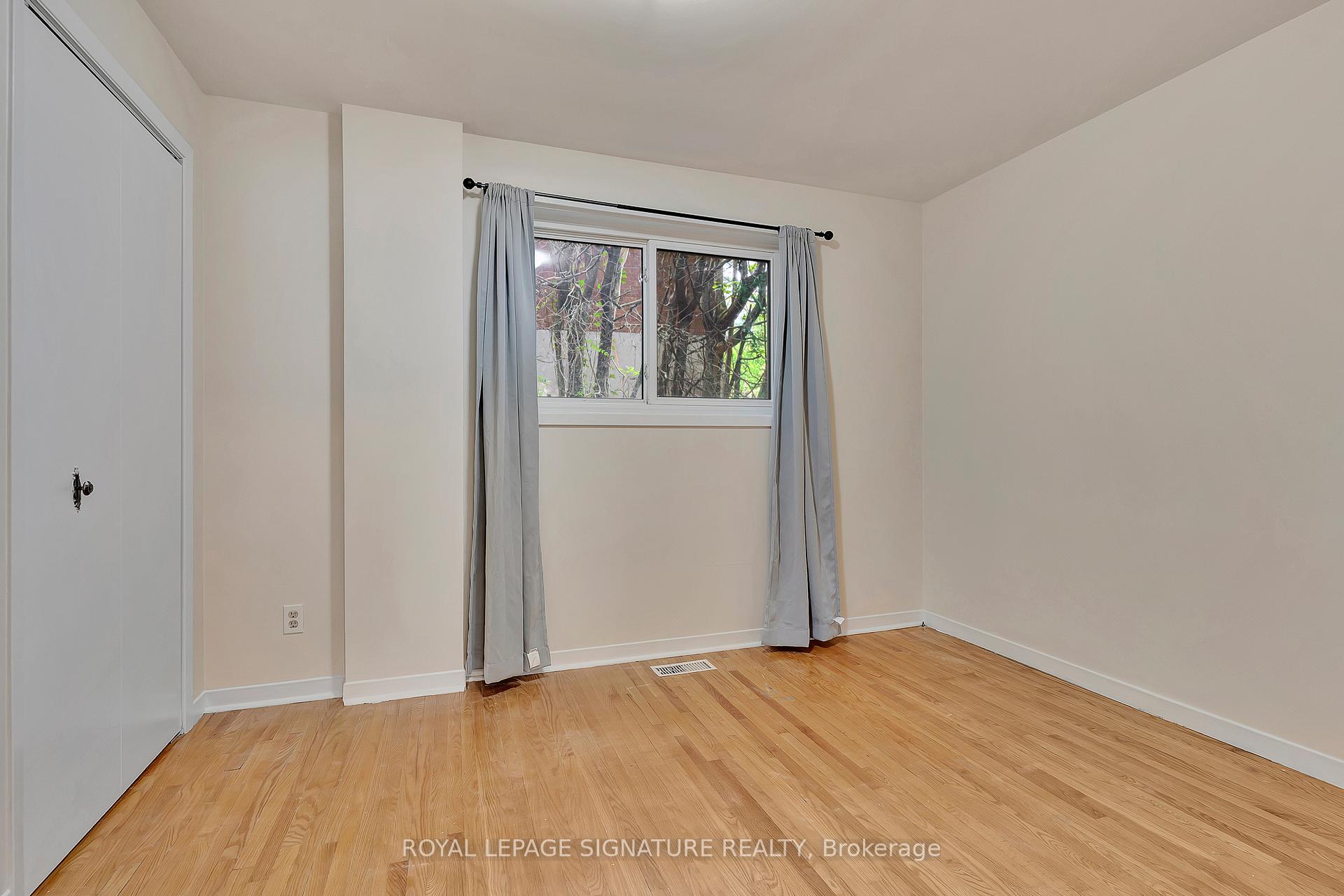 Photo 26 of 186 Cedarbrae Avenue, Waterloo — HOMEH