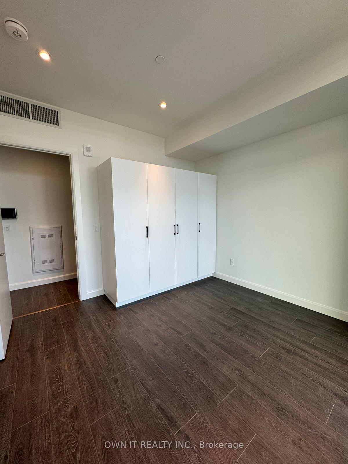 Photo 3 of Unit 608, 741 King Street W, Kitchener — HOMEH