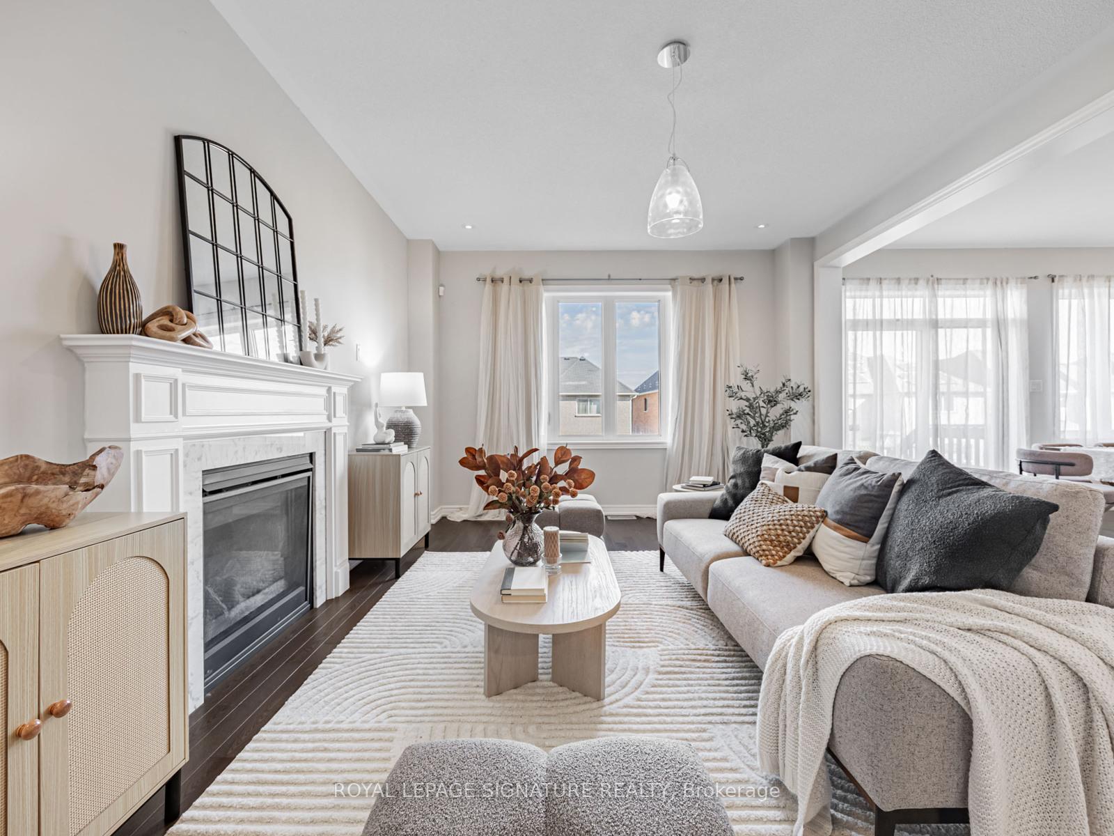 Photo 4 of 135 Woolacott Lane, Clarington, Bowmanville — HOMEH
