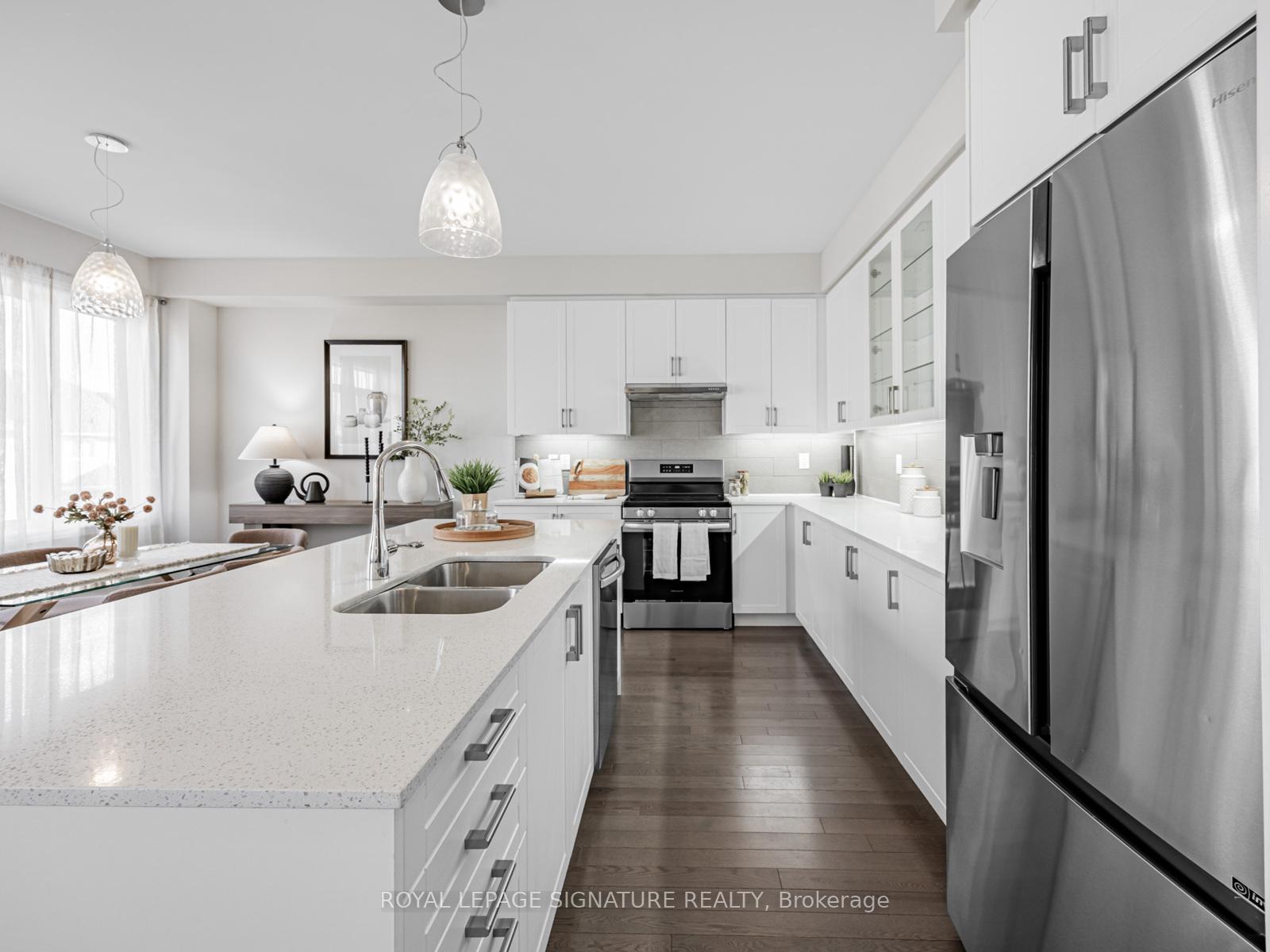 Photo 9 of 135 Woolacott Lane, Clarington, Bowmanville — HOMEH