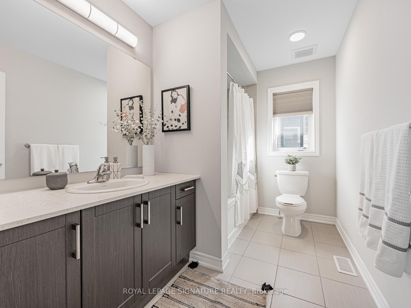 Photo 19 of 135 Woolacott Lane, Clarington, Bowmanville — HOMEH