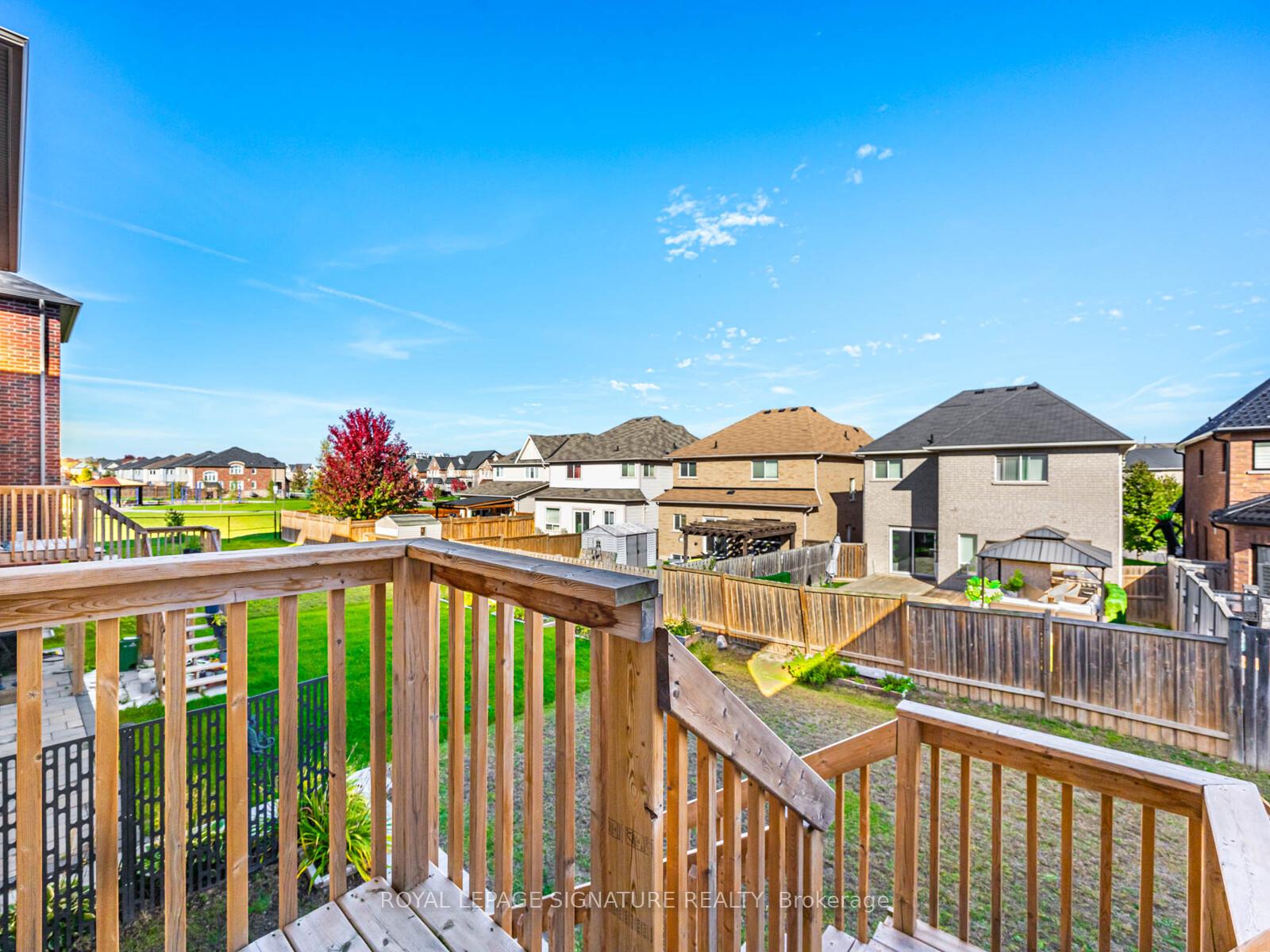 Photo 25 of 135 Woolacott Lane, Clarington, Bowmanville — HOMEH