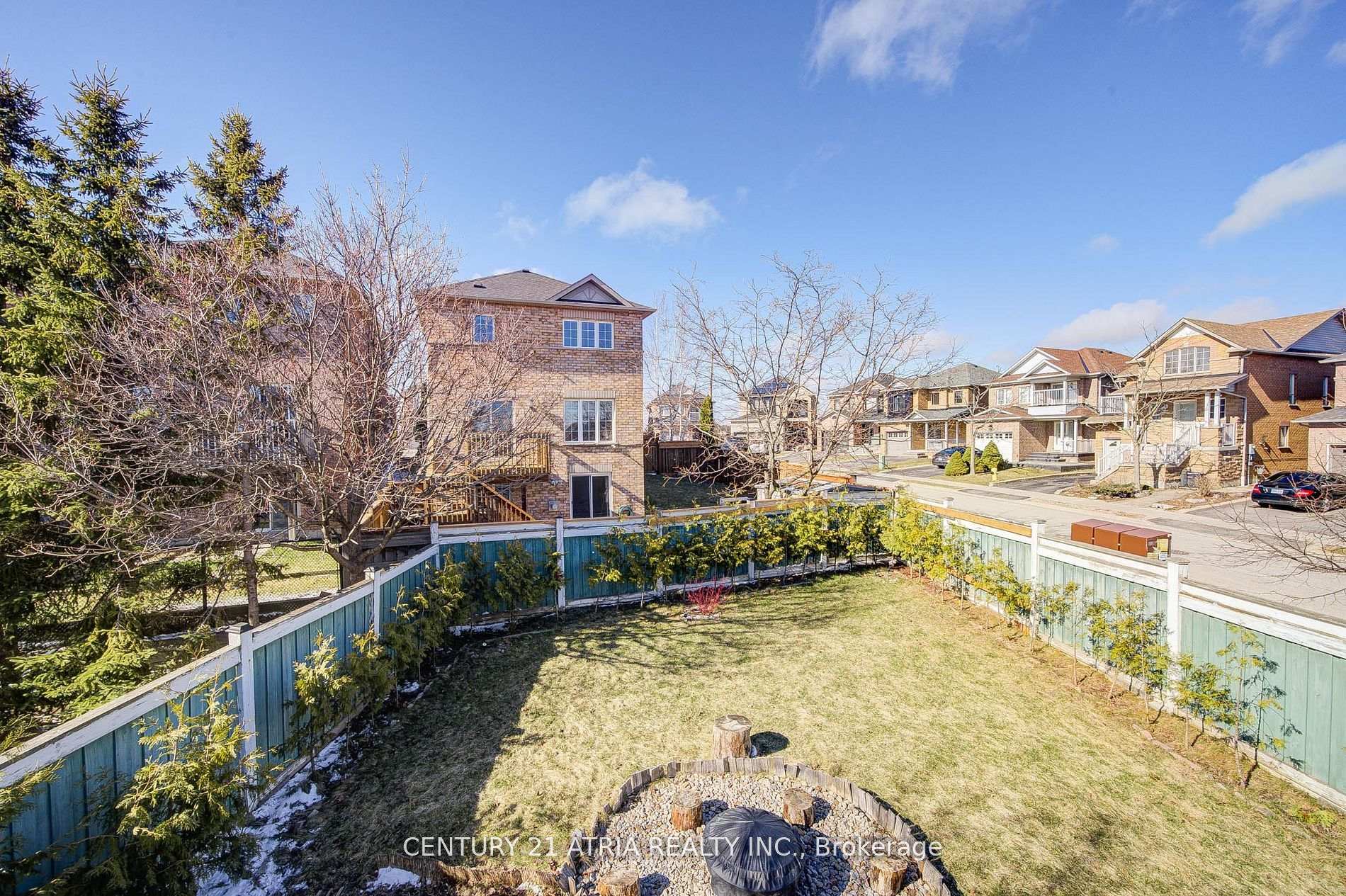 Photo 20 of 2 Goyo Gate, Vaughan, Maple — HOMEH