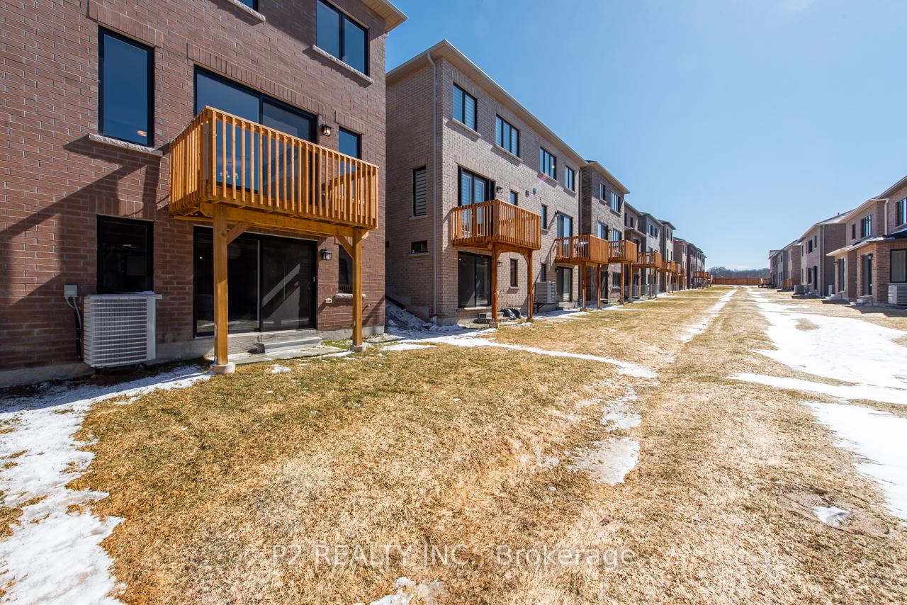 Photo 2 of 24 Wild Ginger Lane, Springwater, Midhurst — HOMEH