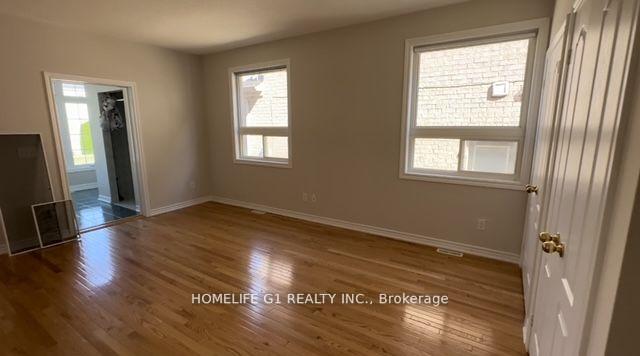 Photo 5 of 8 Caversham (upper level) Drive, Brampton, Sandringham-Wellington — HOMEH