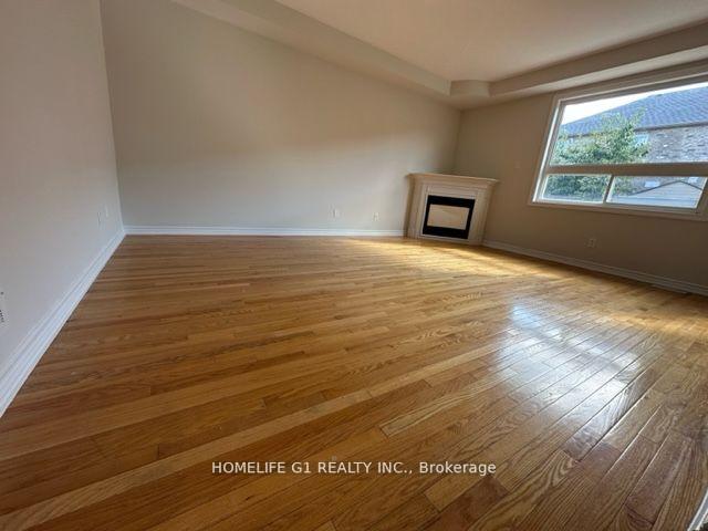 Photo 6 of 8 Caversham (upper level) Drive, Brampton, Sandringham-Wellington — HOMEH