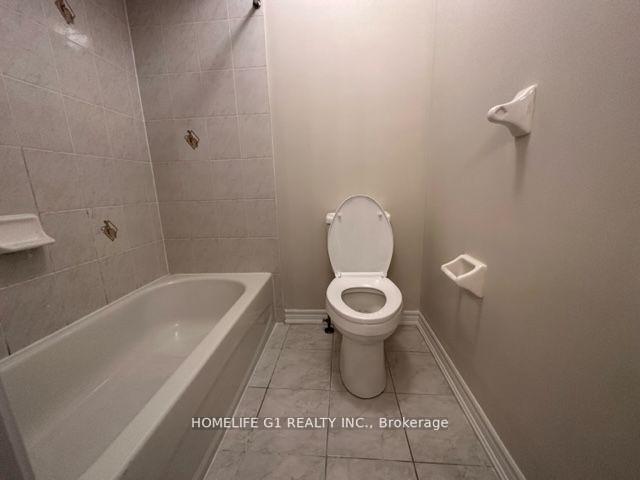 Photo 19 of 8 Caversham (upper level) Drive, Brampton, Sandringham-Wellington — HOMEH
