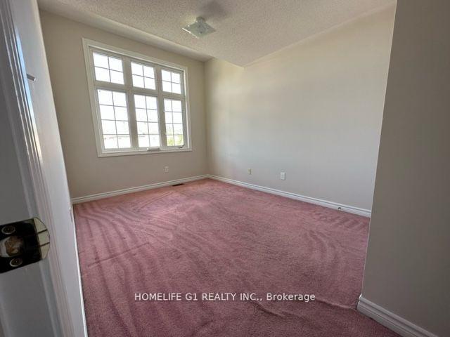Photo 11 of 8 Caversham (upper level) Drive, Brampton, Sandringham-Wellington — HOMEH