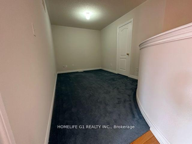 Photo 12 of 8 Caversham (upper level) Drive, Brampton, Sandringham-Wellington — HOMEH