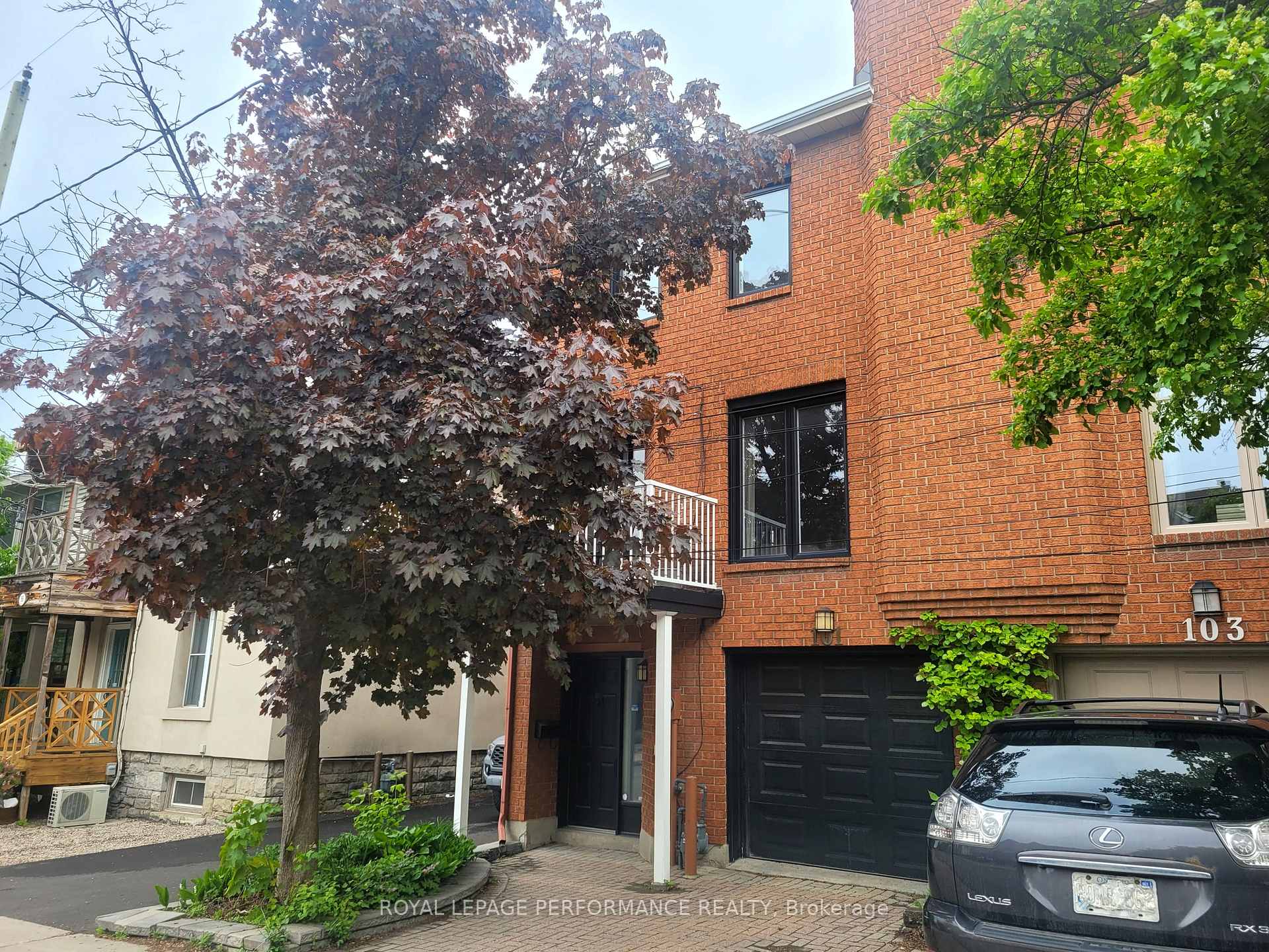 Front of 101 Templeton Street