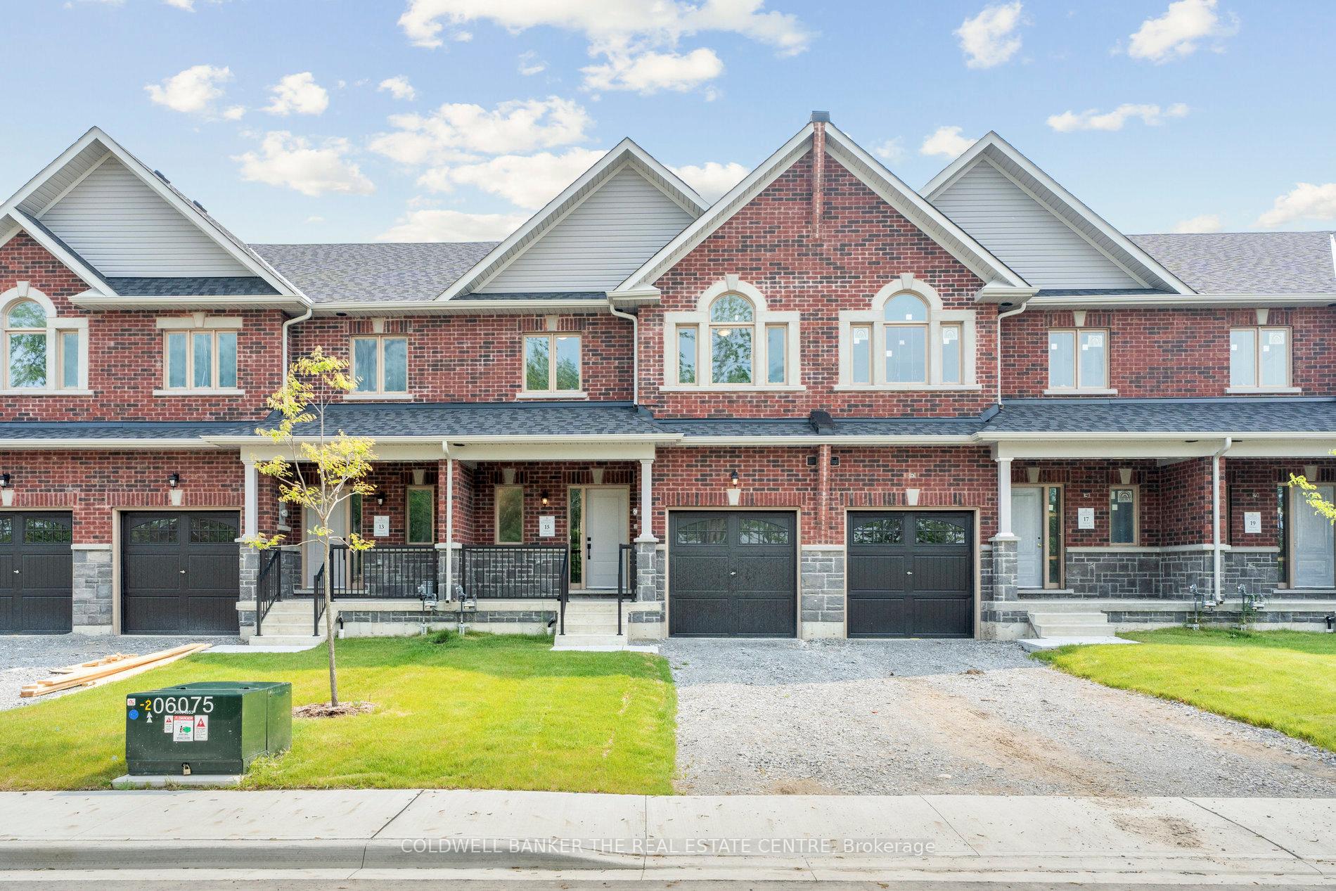 Photo 1 of 15 Hildred Cushing Way, Uxbridge — HOMEH