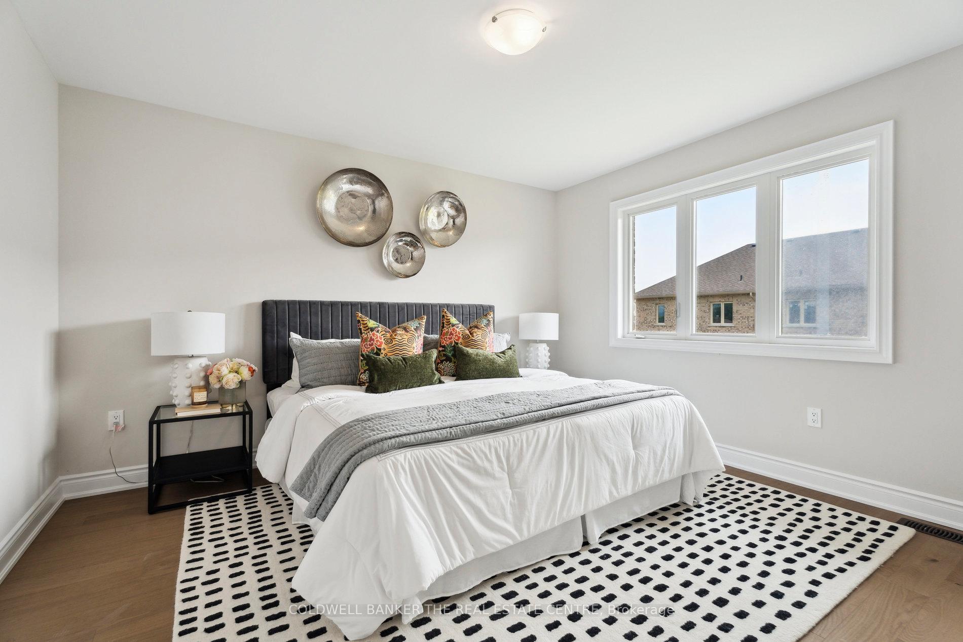 Photo 14 of 15 Hildred Cushing Way, Uxbridge — HOMEH