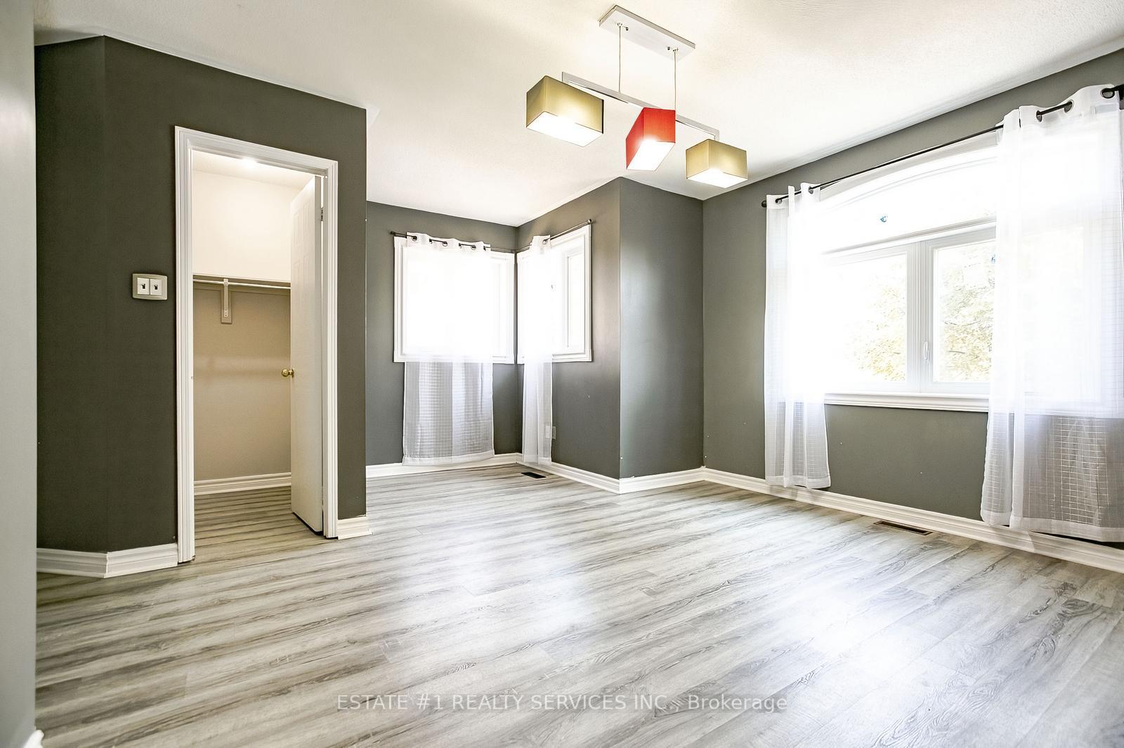 Photo 18 of 117 Richwood Crescent, Brampton, Bram West — HOMEH