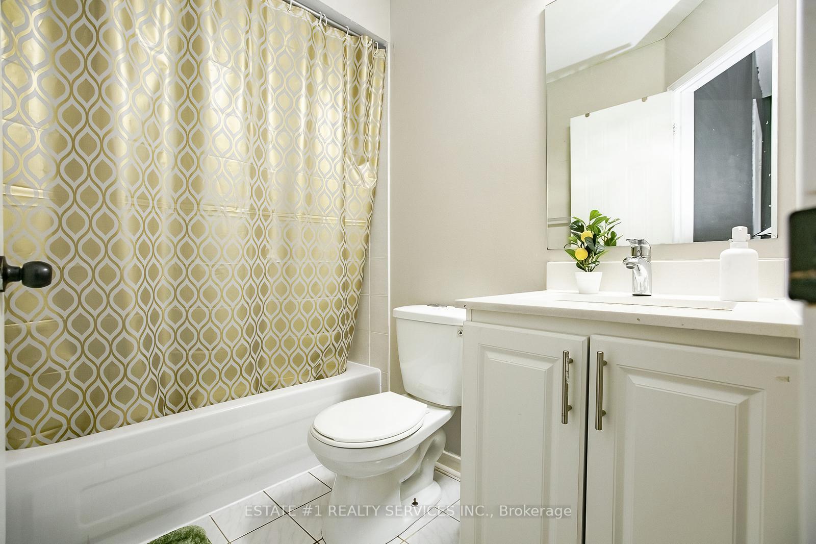 Photo 38 of 117 Richwood Crescent, Brampton, Bram West — HOMEH