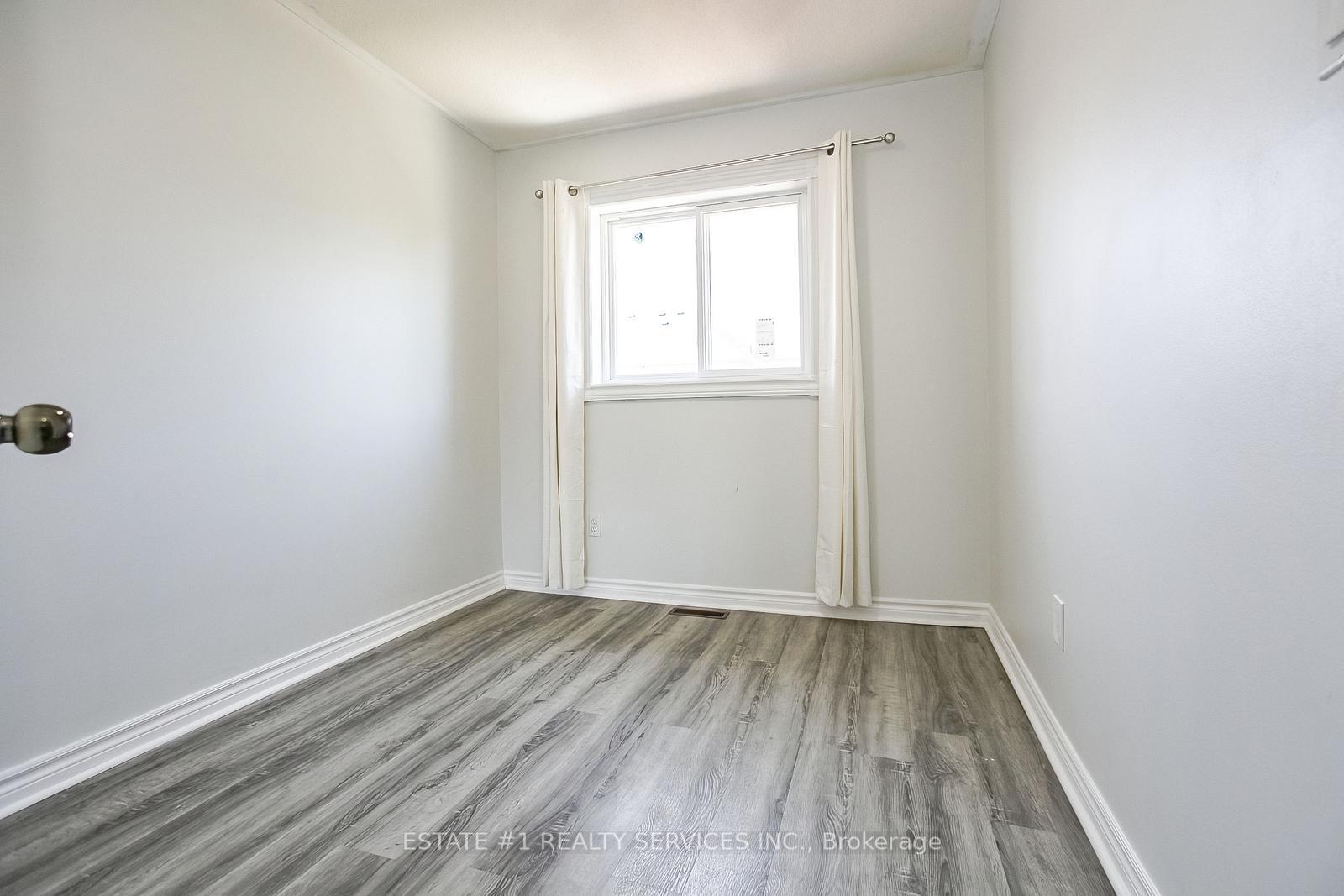 Photo 14 of 117 Richwood Crescent, Brampton, Bram West — HOMEH