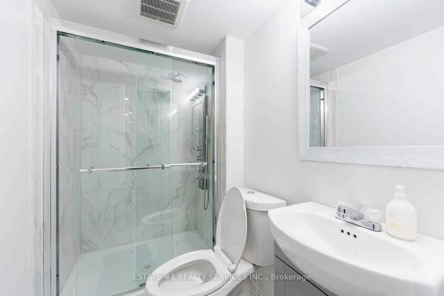 Photo 22 of 117 Richwood Crescent, Brampton, Bram West — HOMEH