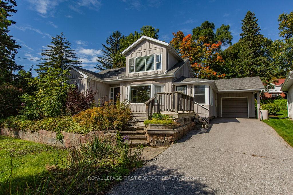 Photo 1 of 218 Kempenfelt Drive, Barrie, North Shore — HOMEH
