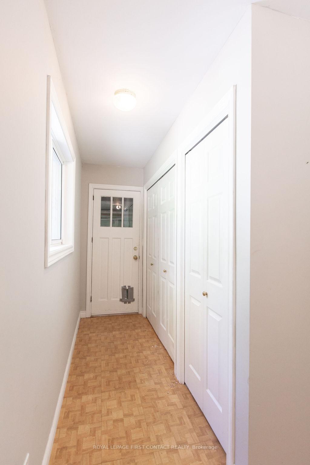 Photo 17 of 218 Kempenfelt Drive, Barrie, North Shore — HOMEH
