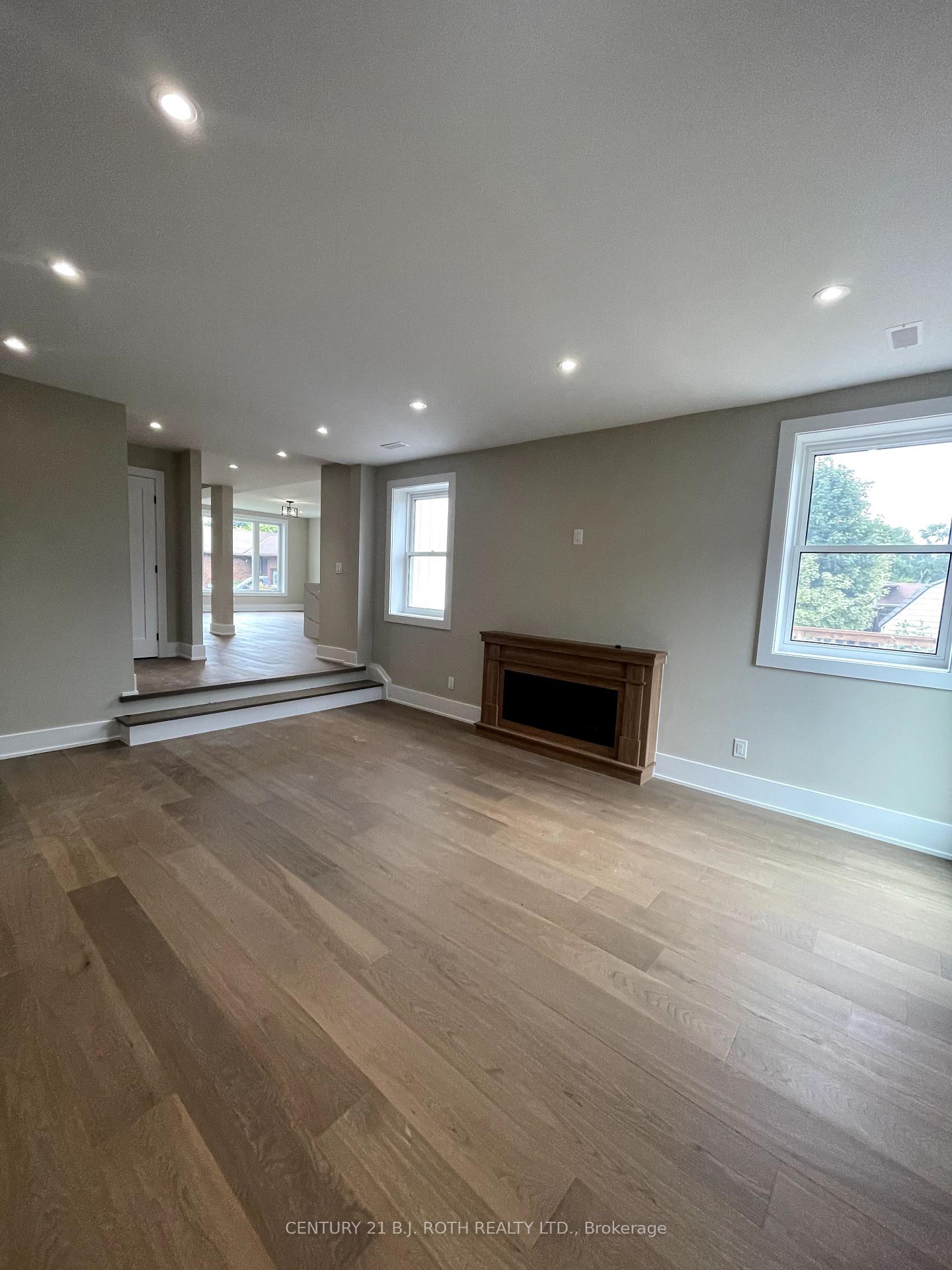 Photo 2 of 9 Bertram Drive, Springwater, Elmvale — HOMEH