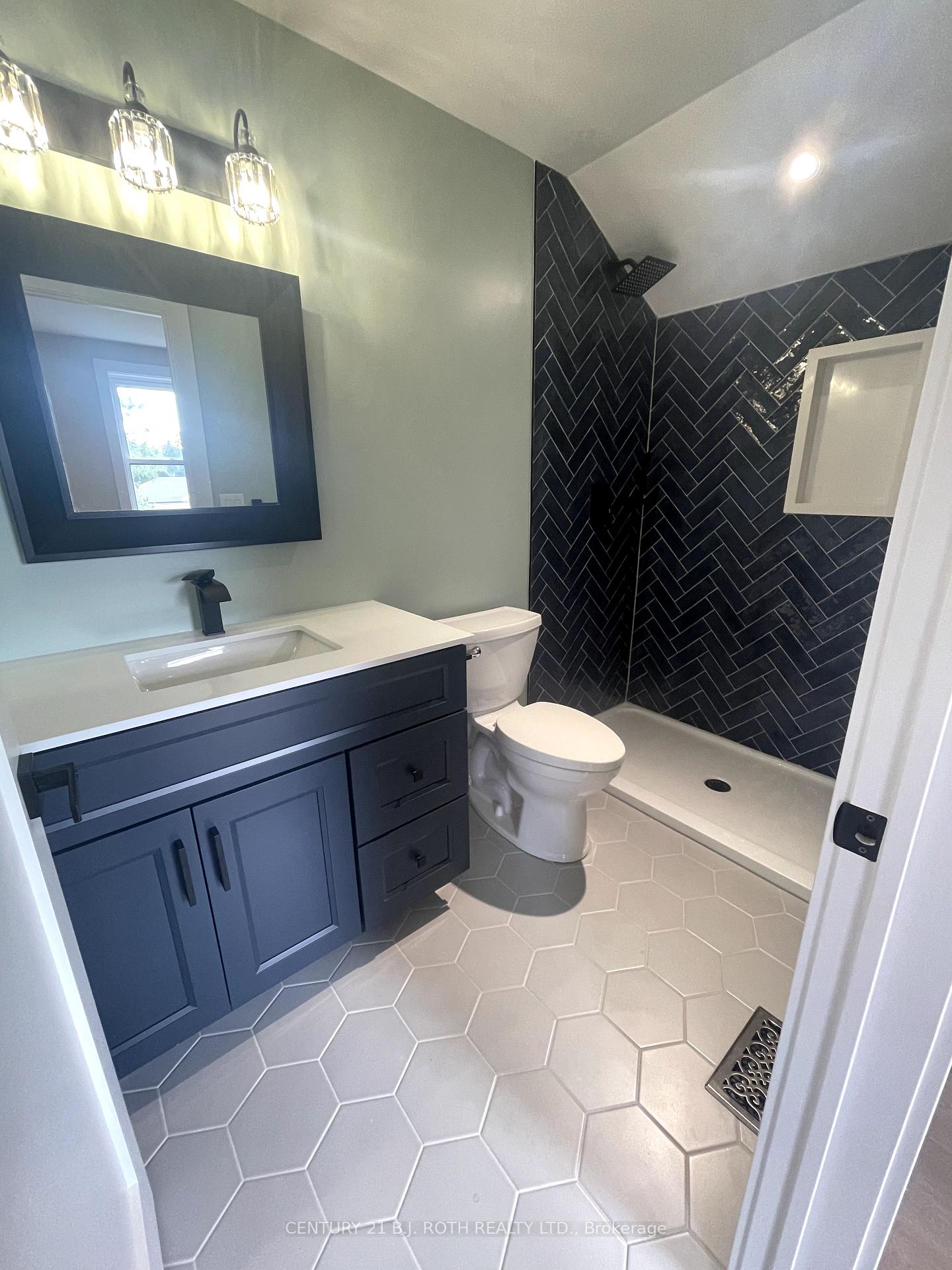 Photo 8 of 9 Bertram Drive, Springwater, Elmvale — HOMEH