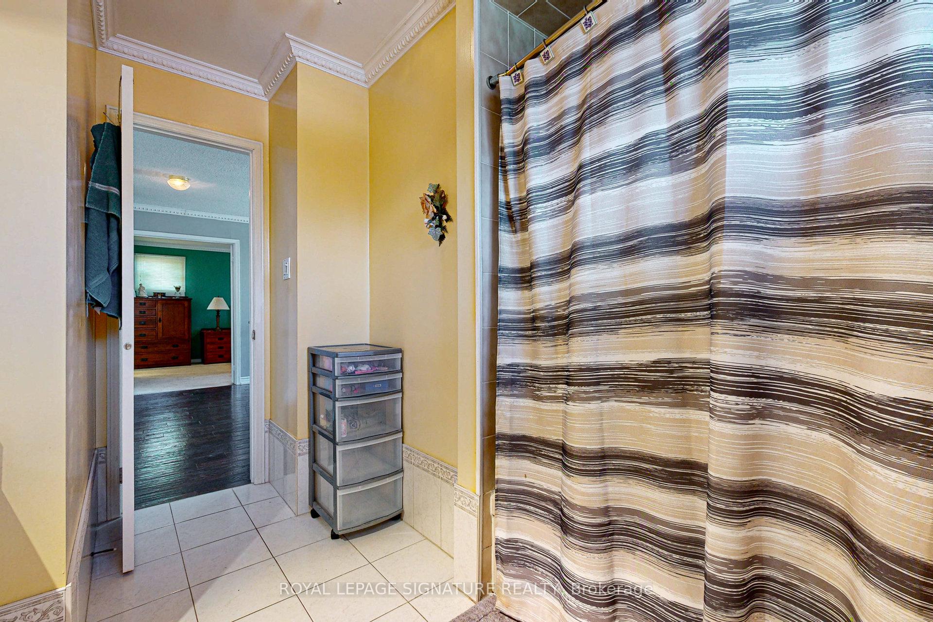 Photo 35 of 135 William Stephenson Drive, Whitby, Blue Grass Meadows — HOMEH