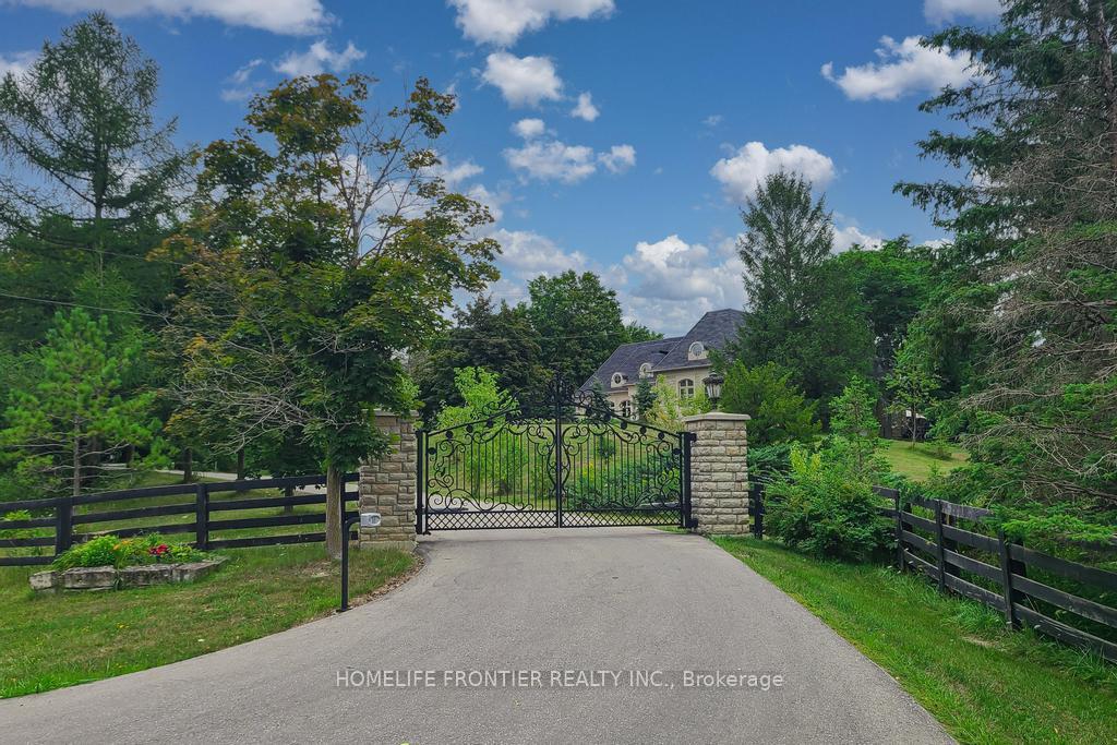 Front of 7645 16th Side Road