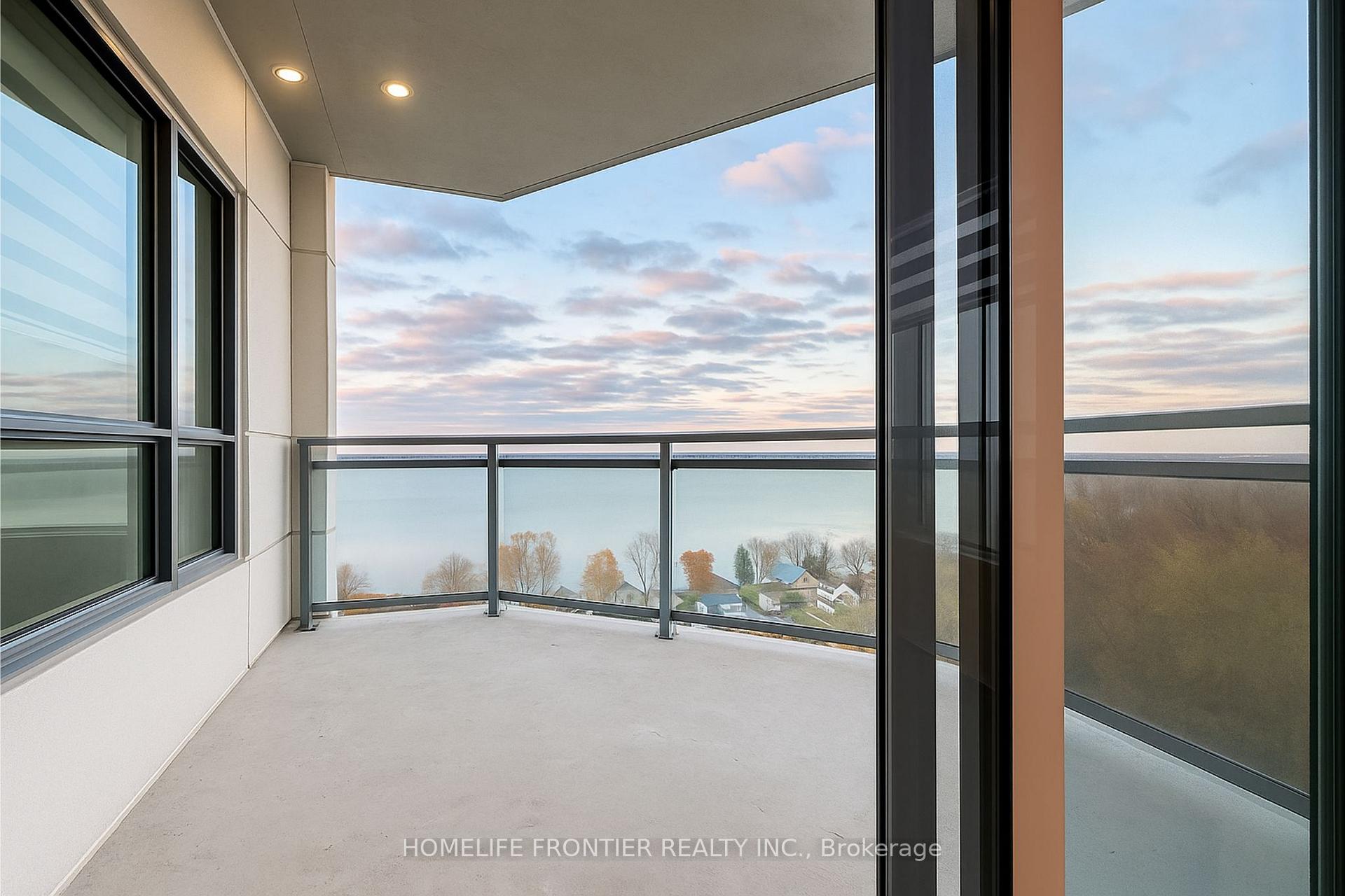 Photo 1 of Unit 906, 56 Lakeside Terrace, Barrie, Little Lake — HOMEH