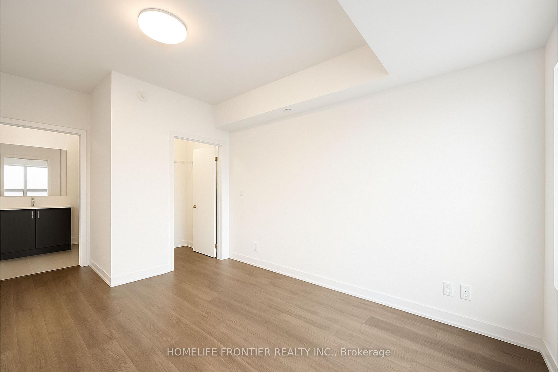 Photo 2 of Unit 906, 56 Lakeside Terrace, Barrie, Little Lake — HOMEH