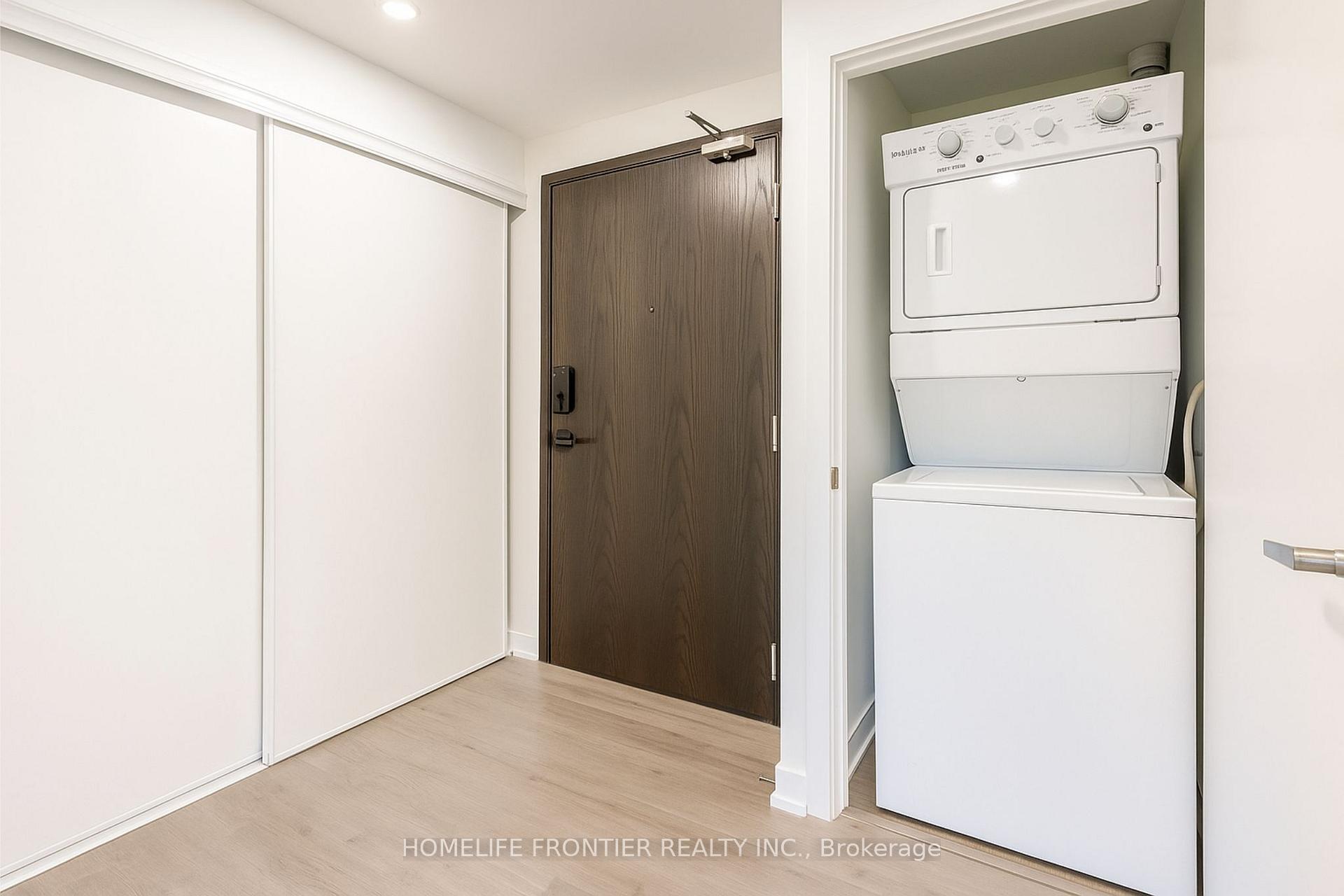 Photo 9 of Unit 906, 56 Lakeside Terrace, Barrie, Little Lake — HOMEH