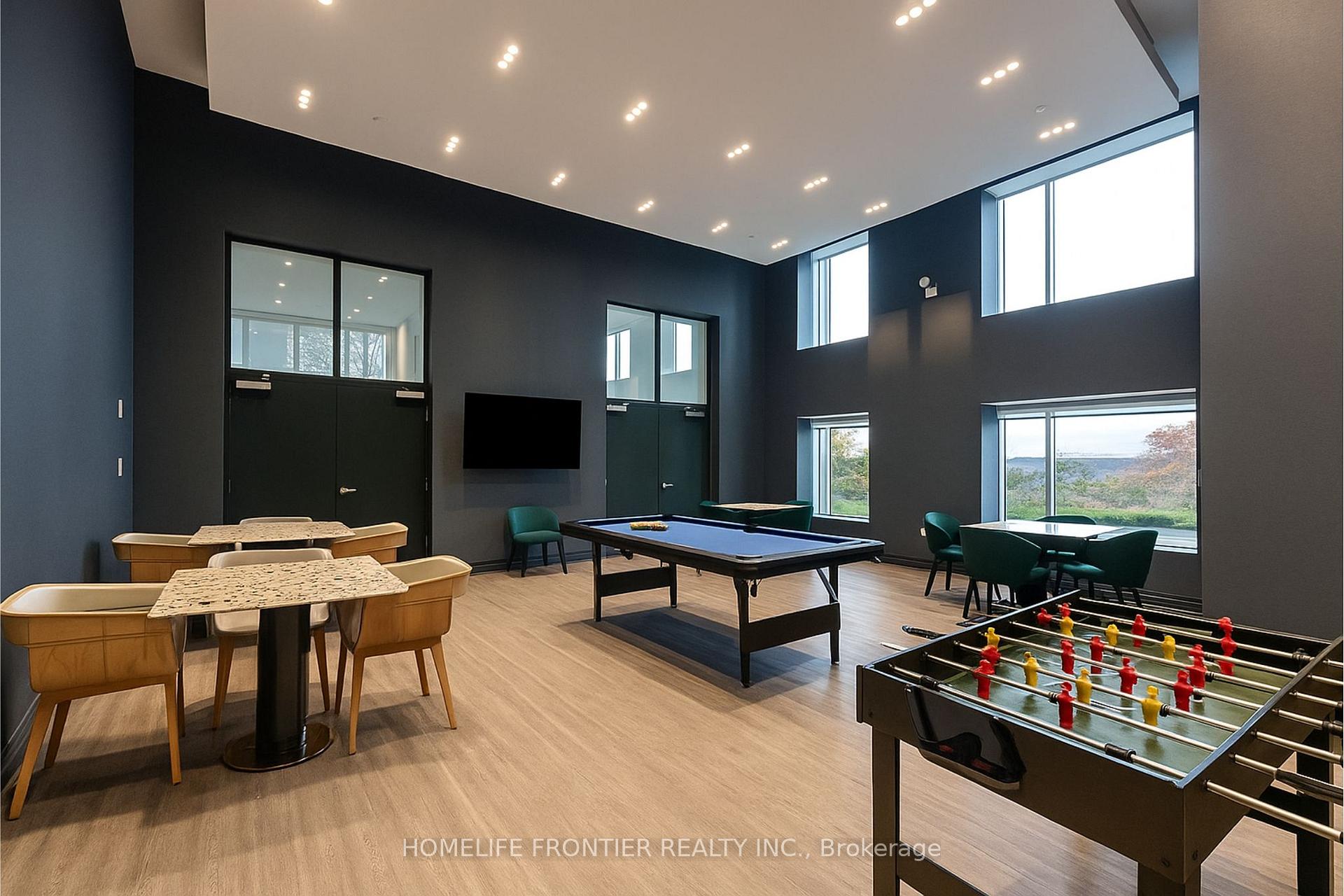 Photo 11 of Unit 906, 56 Lakeside Terrace, Barrie, Little Lake — HOMEH