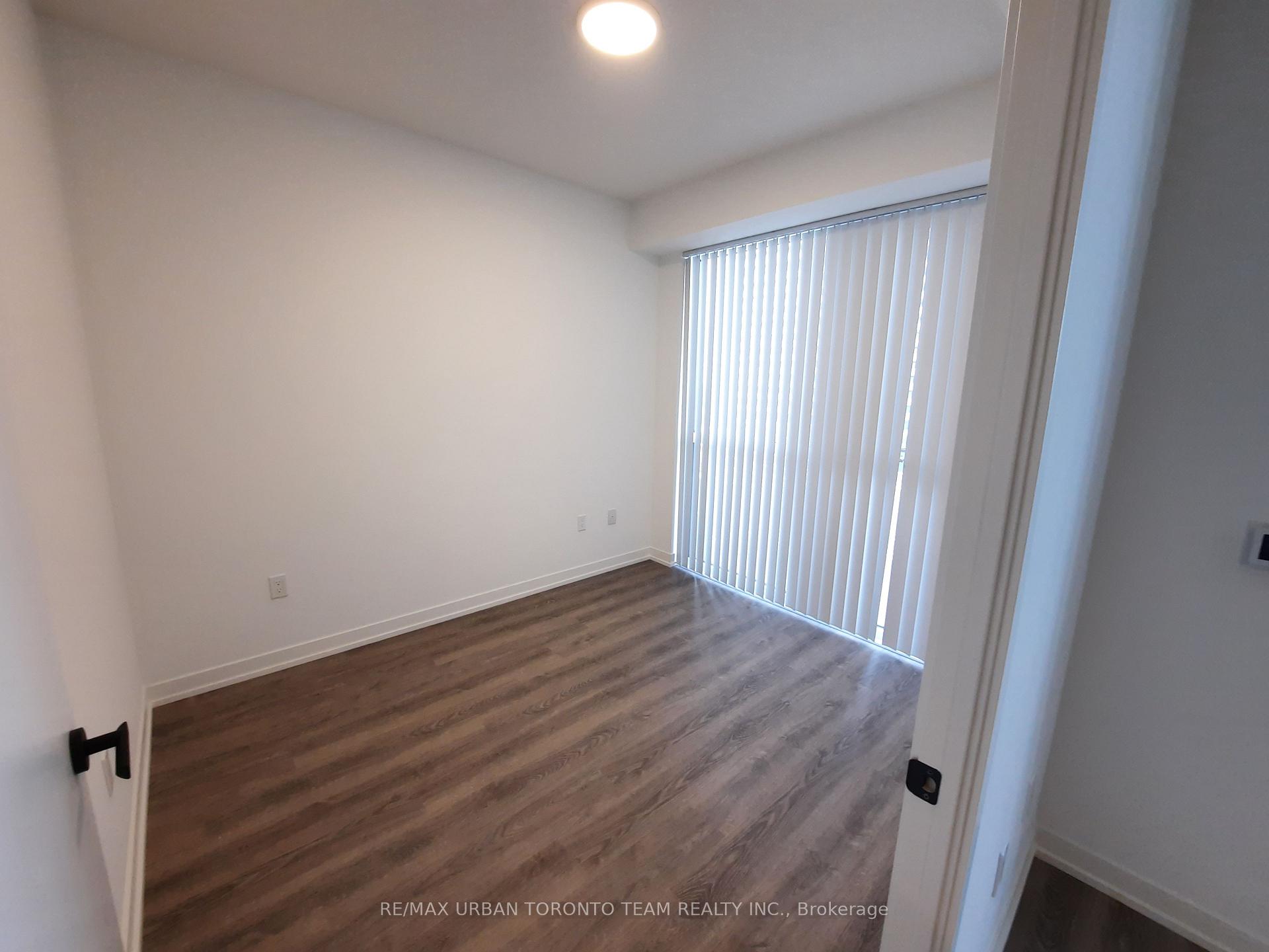 Photo 12 of Unit 915, 8 Interchange Way, Vaughan, Vaughan Corporate Centre — HOMEH