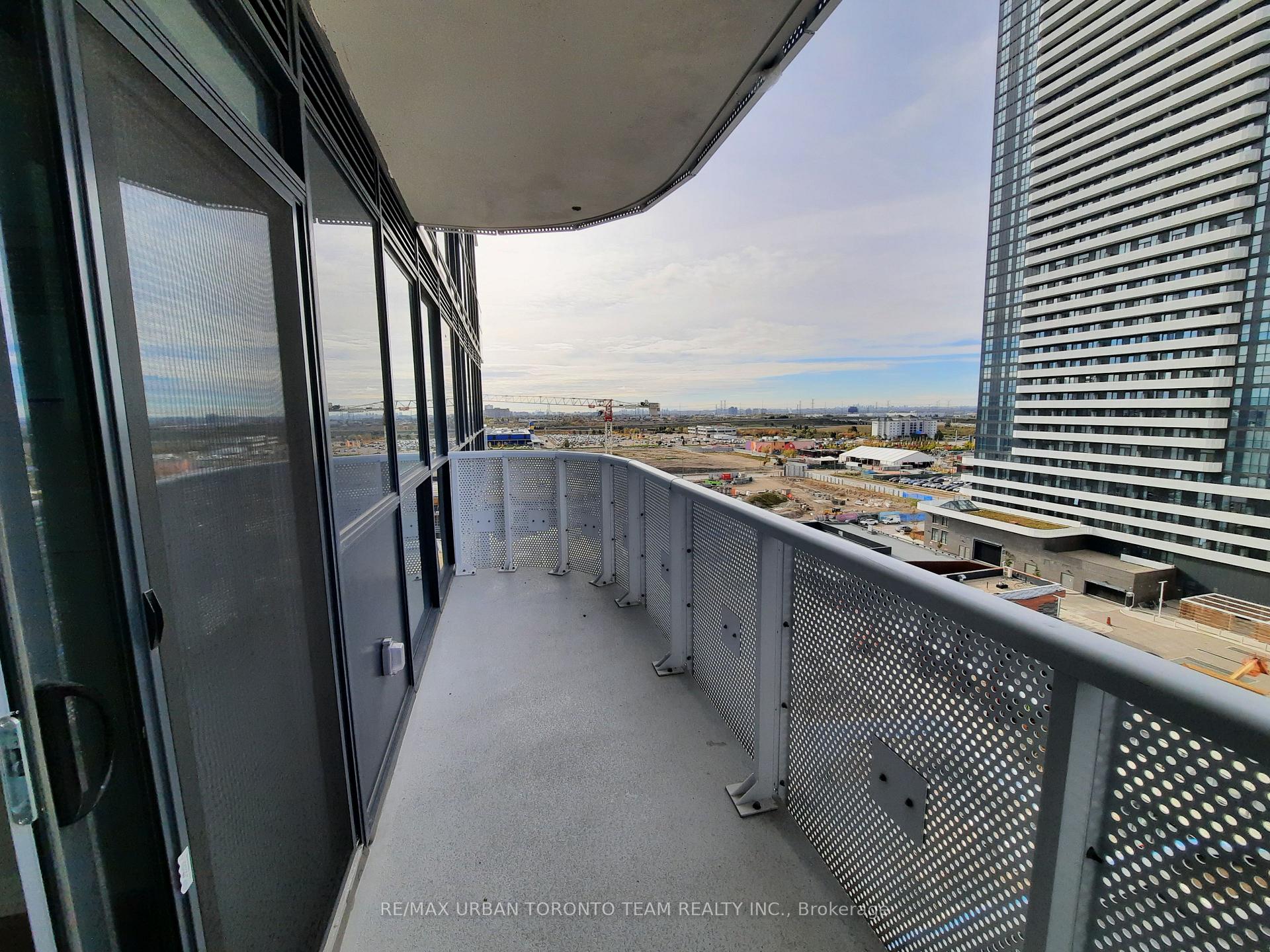 Photo 9 of Unit 915, 8 Interchange Way, Vaughan, Vaughan Corporate Centre — HOMEH
