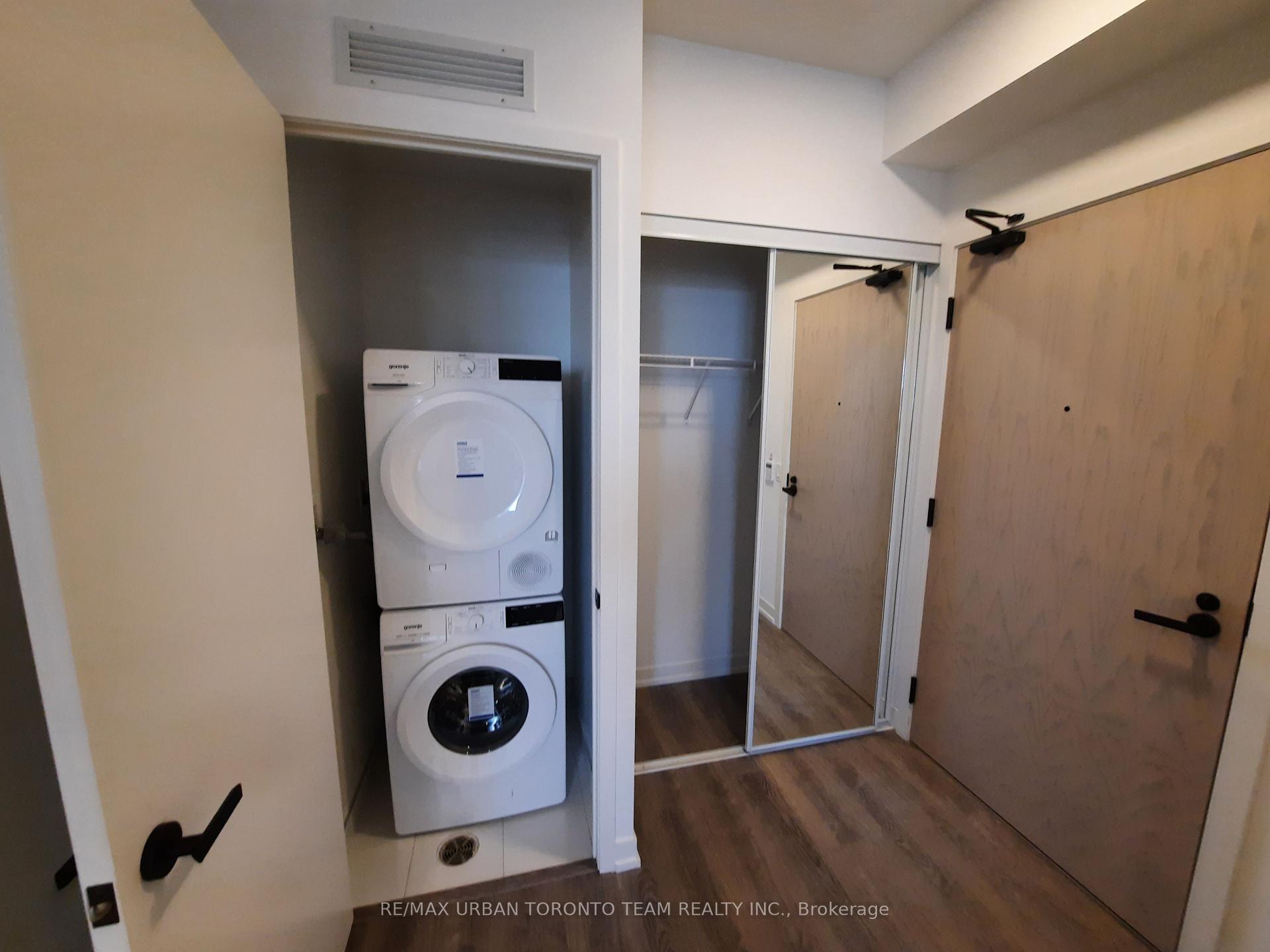 Photo 15 of Unit 915, 8 Interchange Way, Vaughan, Vaughan Corporate Centre — HOMEH