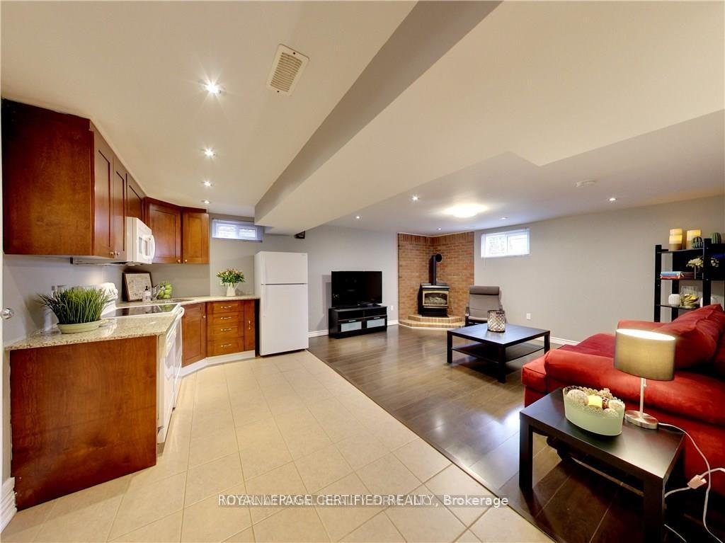 Photo 10 of Unit Basement, 5 Regis Court, Hamilton, Stoney Creek — HOMEH