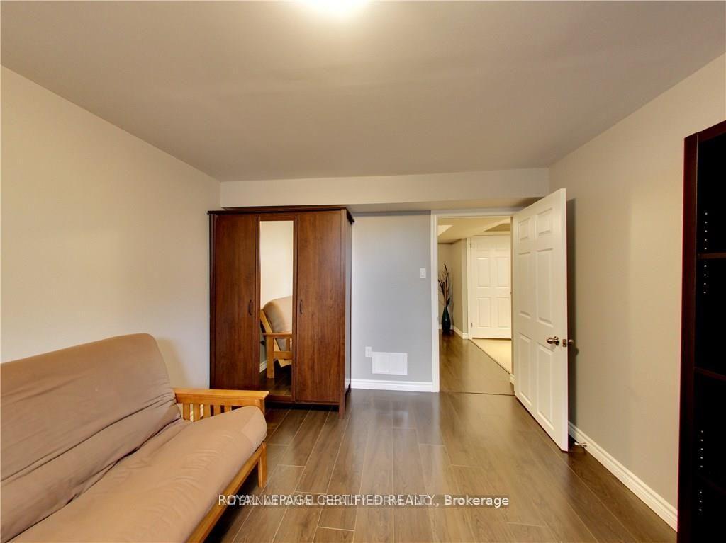 Photo 14 of Unit Basement, 5 Regis Court, Hamilton, Stoney Creek — HOMEH