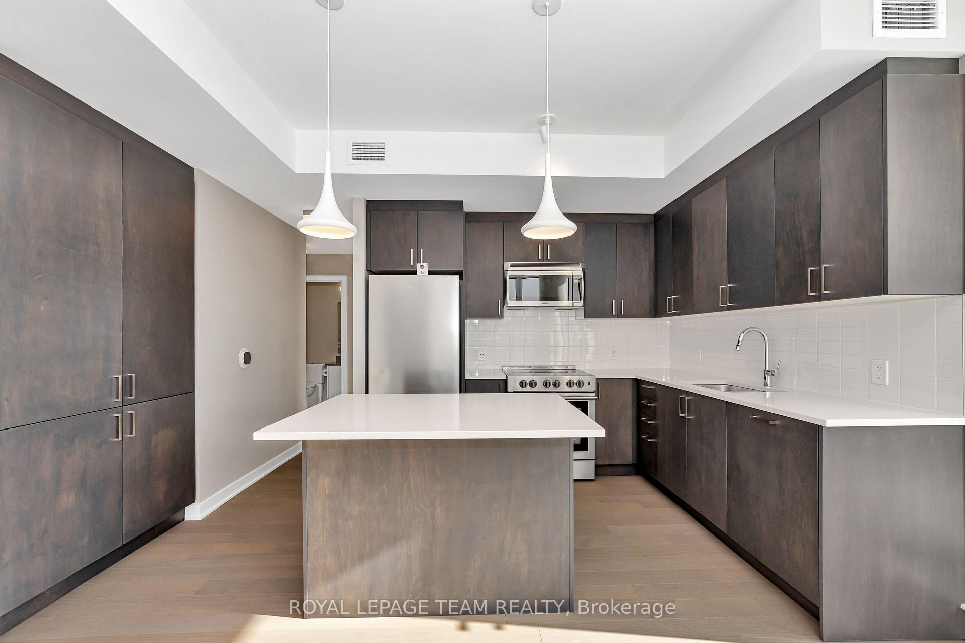 Photo 3 of Unit 306, 360 Deschatelets Avenue, Ottawa, Ottawa East — HOMEH