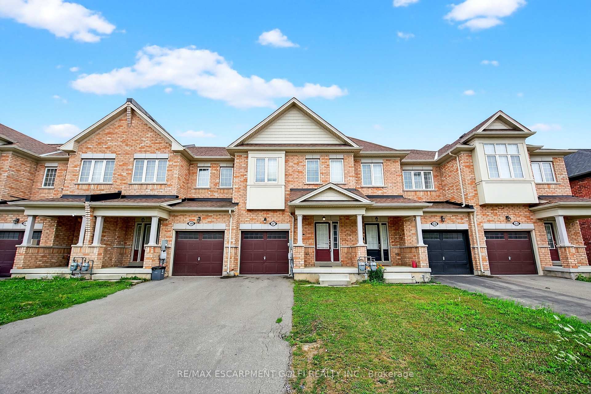 Photo 1 of 57 Sparkle Drive, Thorold, Rolling Meadows — HOMEH