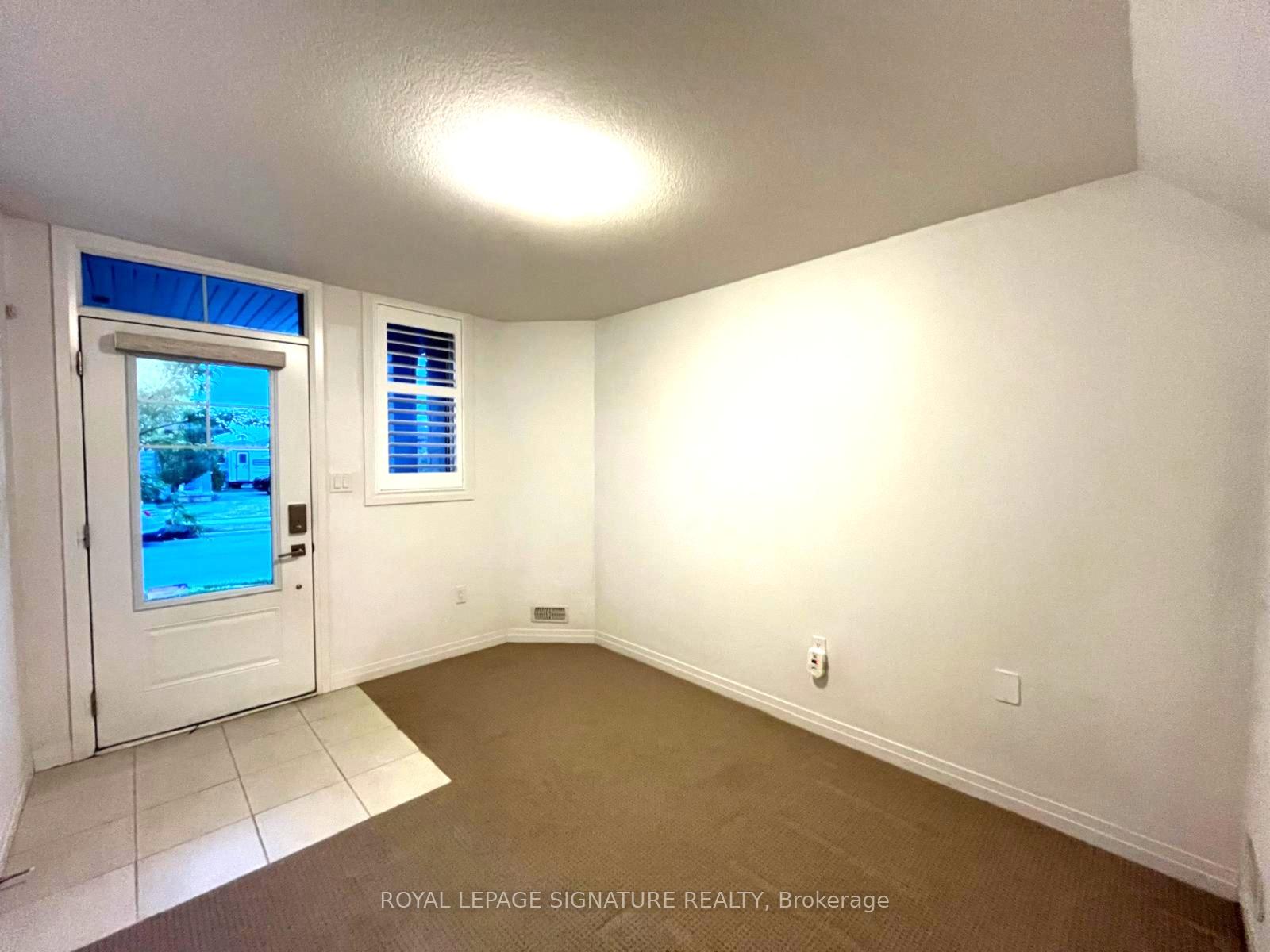Photo 5 of 5 Dodman Crescent, Hamilton, Meadowlands — HOMEH