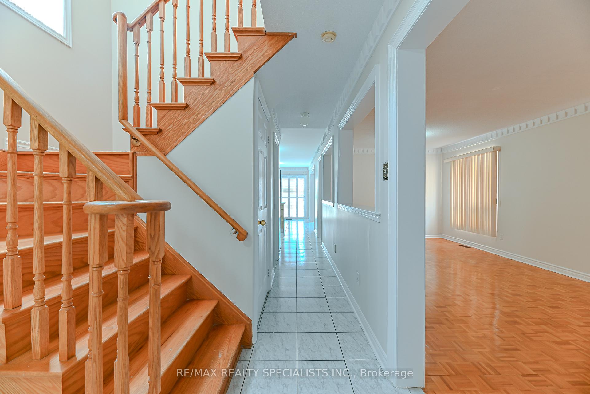 Photo 21 of 25 Chadwick Street E, Brampton, Fletcher's Meadow — HOMEH