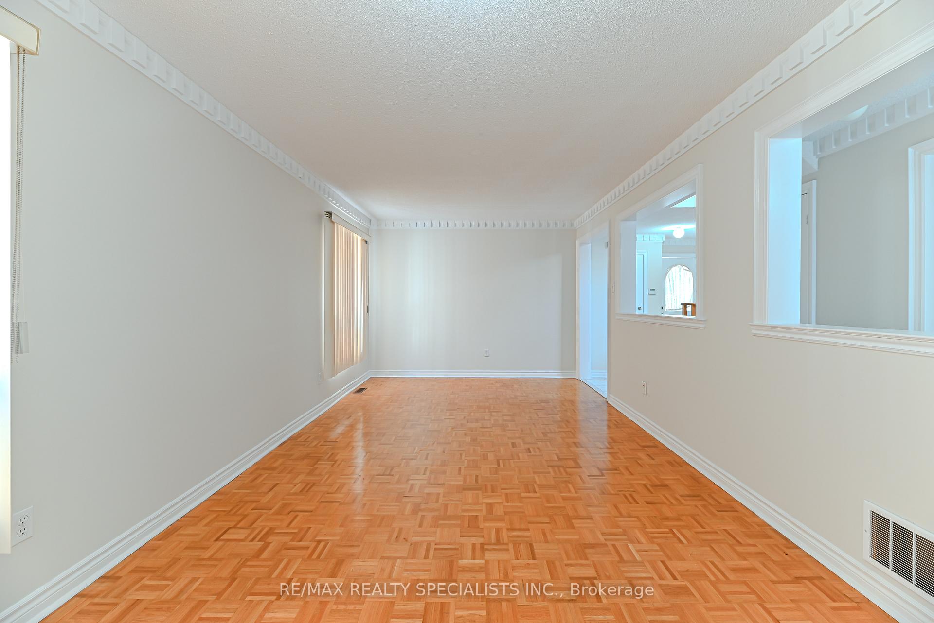 Photo 41 of 25 Chadwick Street E, Brampton, Fletcher's Meadow — HOMEH