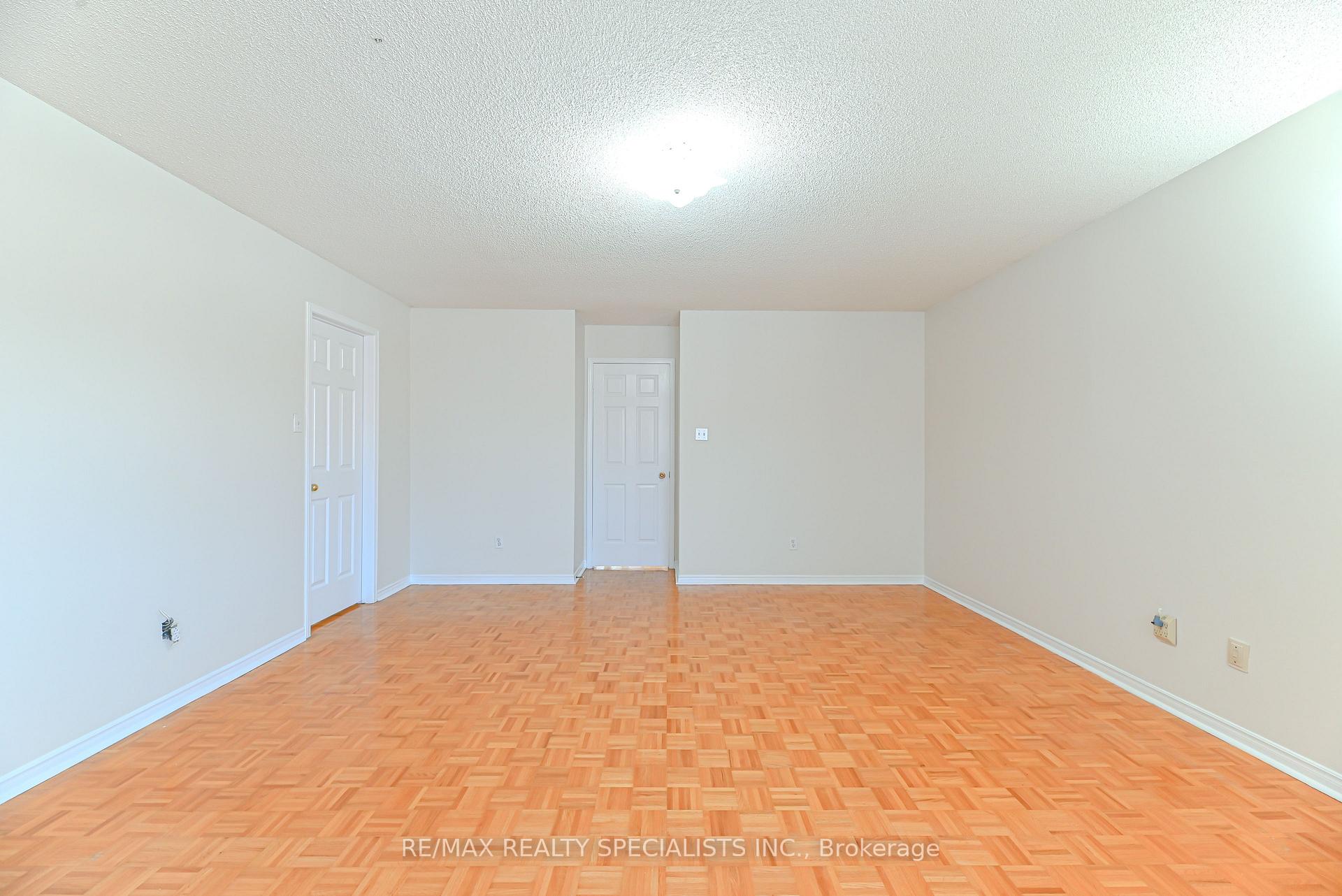 Photo 33 of 25 Chadwick Street E, Brampton, Fletcher's Meadow — HOMEH
