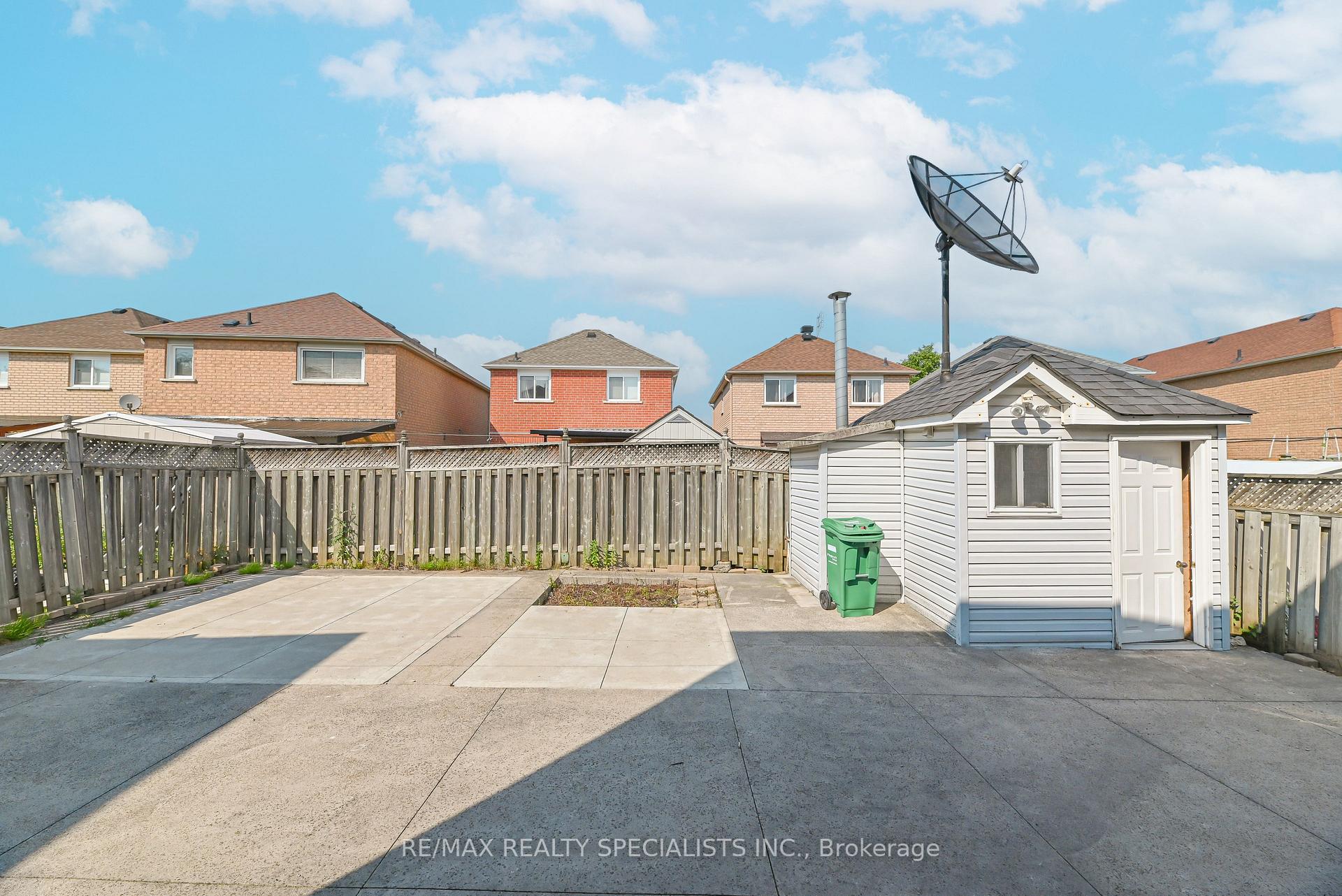 Photo 39 of 25 Chadwick Street E, Brampton, Fletcher's Meadow — HOMEH