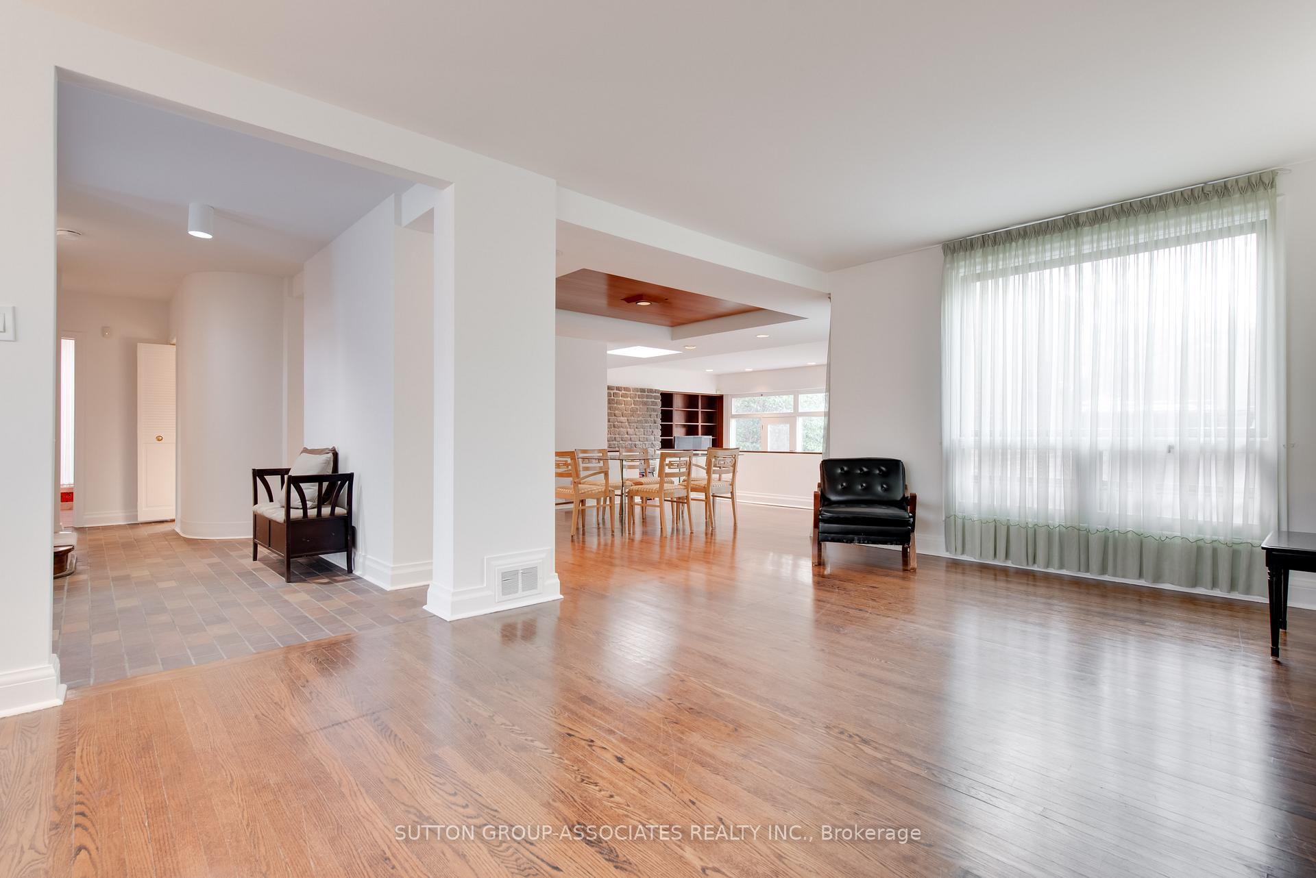 Photo 21 of 36 Shallmar Boulevard, Toronto, Forest Hill North — HOMEH