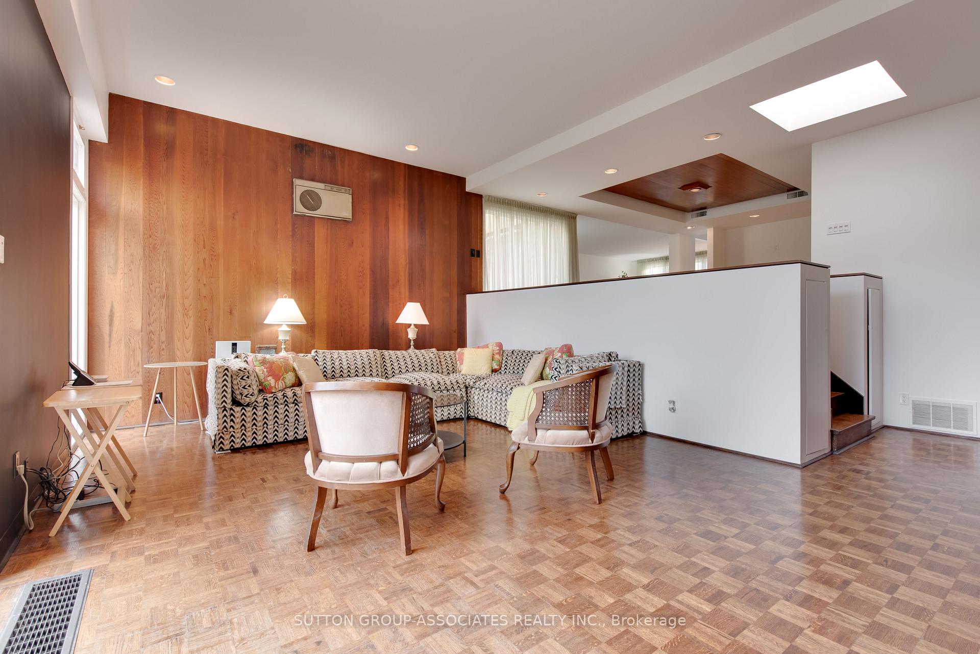 Photo 19 of 36 Shallmar Boulevard, Toronto, Forest Hill North — HOMEH