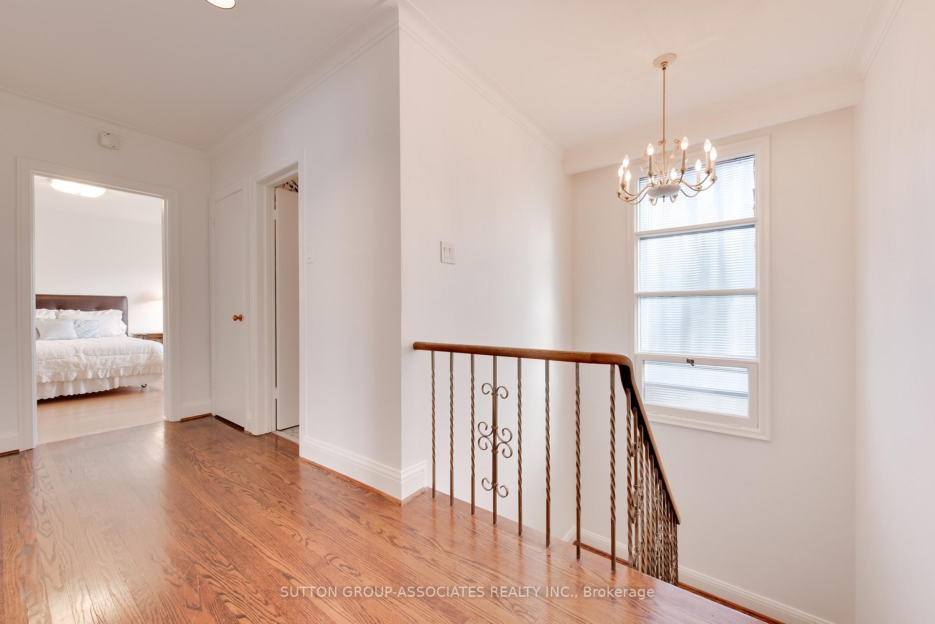Photo 23 of 36 Shallmar Boulevard, Toronto, Forest Hill North — HOMEH