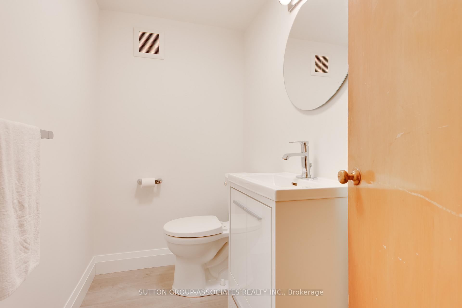 Photo 10 of 36 Shallmar Boulevard, Toronto, Forest Hill North — HOMEH