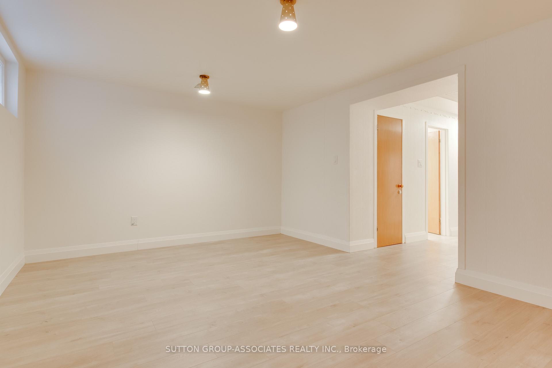 Photo 14 of 36 Shallmar Boulevard, Toronto, Forest Hill North — HOMEH