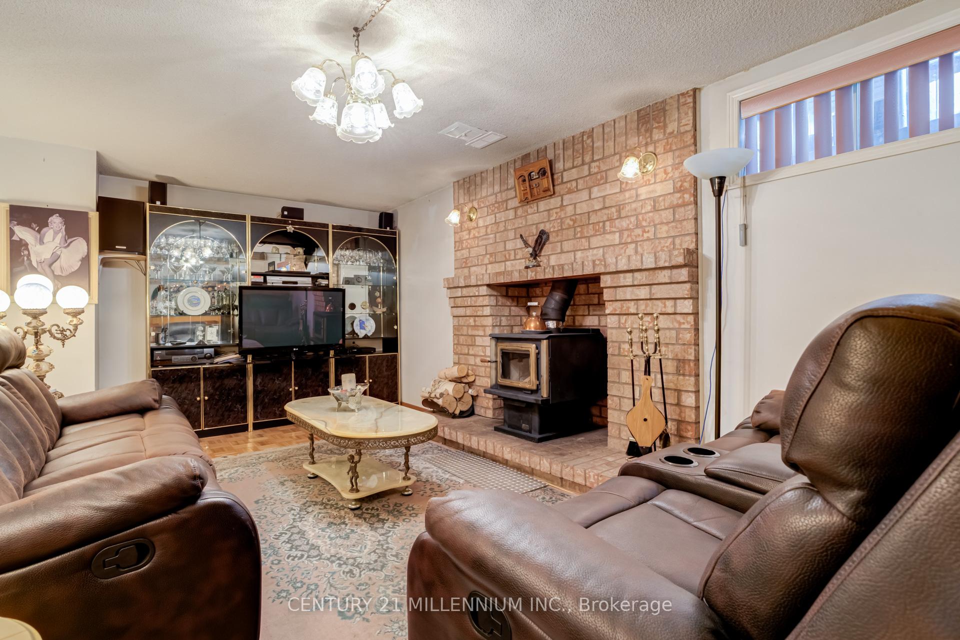 Photo 19 of 44 Reeve Road, Brampton, Brampton West — HOMEH