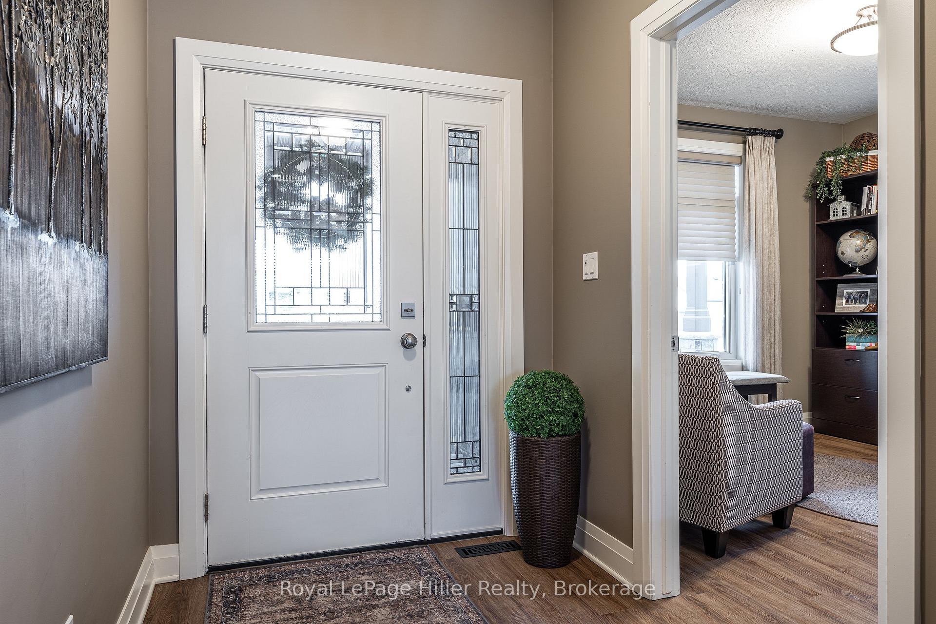 Photo 3 of 687 Forman Avenue, Stratford — HOMEH